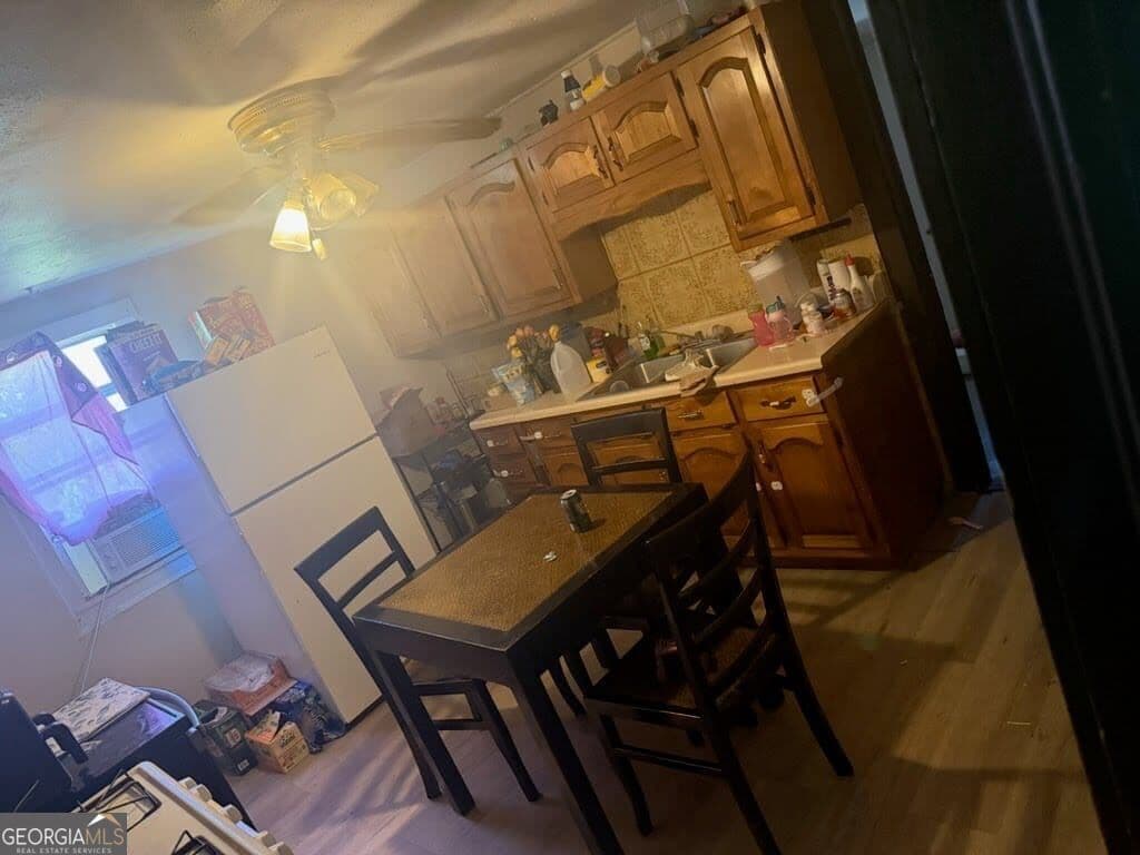2 bedroom, 1 bathroom, 784 sq ft single family residence for sale at 7 Ware Avenue, Barnesville, GA 30204 — photo 2