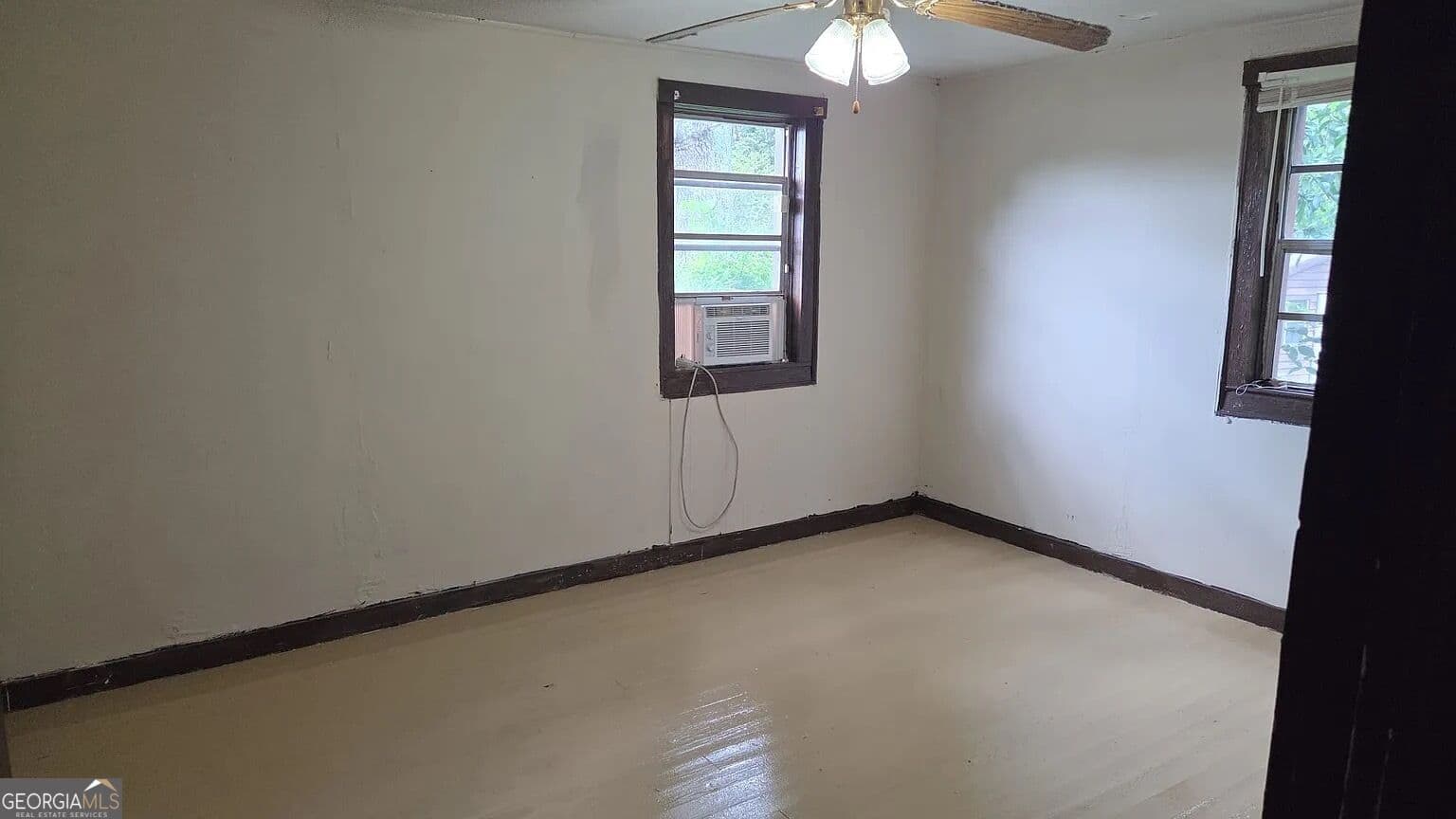 2 bedroom, 1 bathroom, 784 sq ft single family residence for sale at 7 Ware Avenue, Barnesville, GA 30204 — photo 3