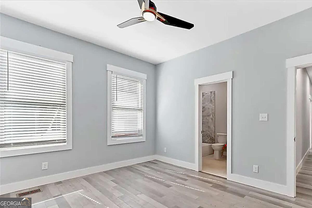 6 bedroom, 4 bathroom single family residence for sale at 1105 E 38Th Street 1105, 1107, Savannah, GA 31404 — photo 4