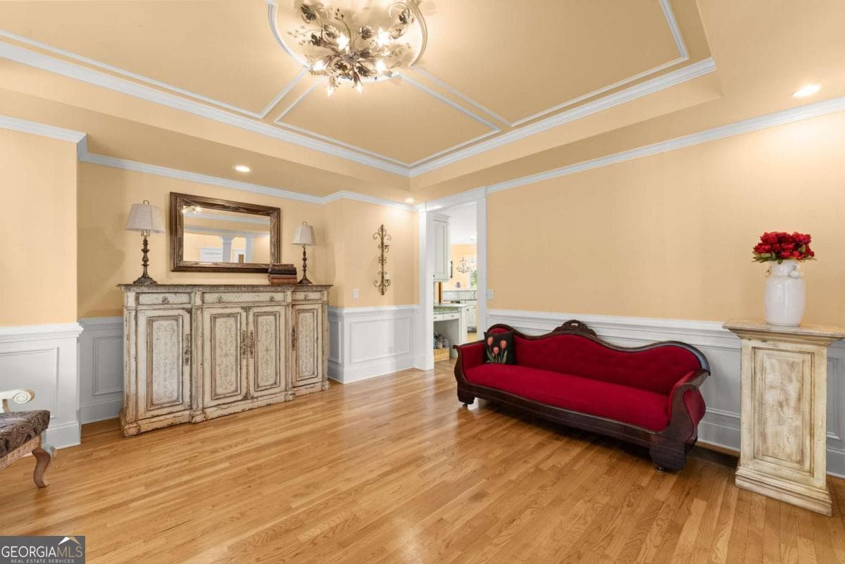 5 bedroom, 5.5 bathroom, 5,545 sq ft single family residence for sale at 526 Orchard Drive, Clarkesville, GA 30523 — photo 7