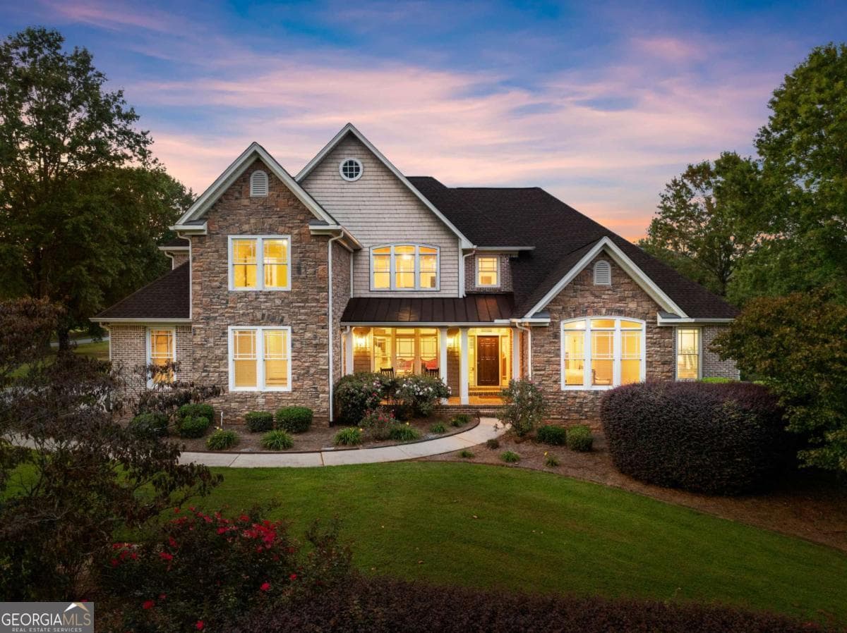 5 bedroom, 5.5 bathroom, 5,545 sq ft single family residence for sale at 526 Orchard Drive, Clarkesville, GA 30523 — photo 3