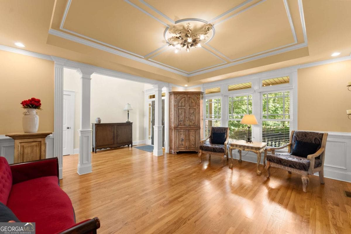 5 bedroom, 5.5 bathroom, 5,545 sq ft single family residence for sale at 526 Orchard Drive, Clarkesville, GA 30523 — photo 8