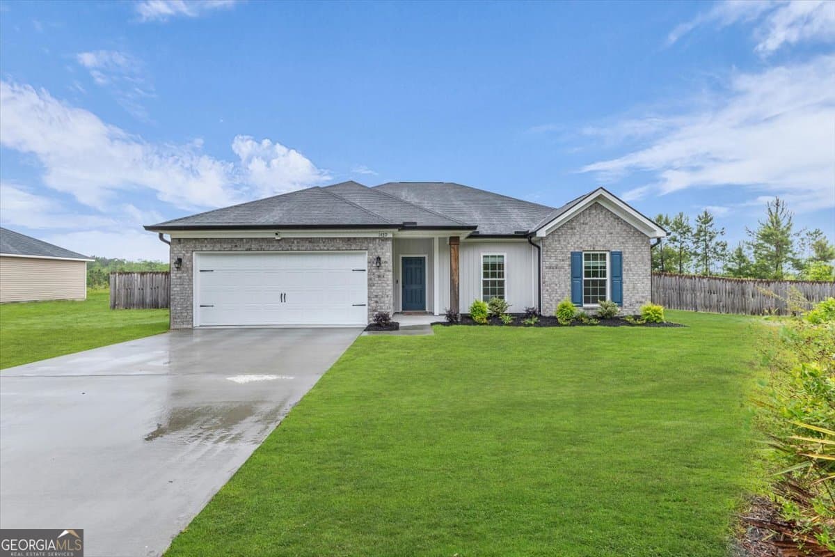 4 bedroom, 2 bathroom, 1,926 sq ft single family residence under contract at 1489 Arnold Drive, Allenhurst, GA 31301 — photo 2
