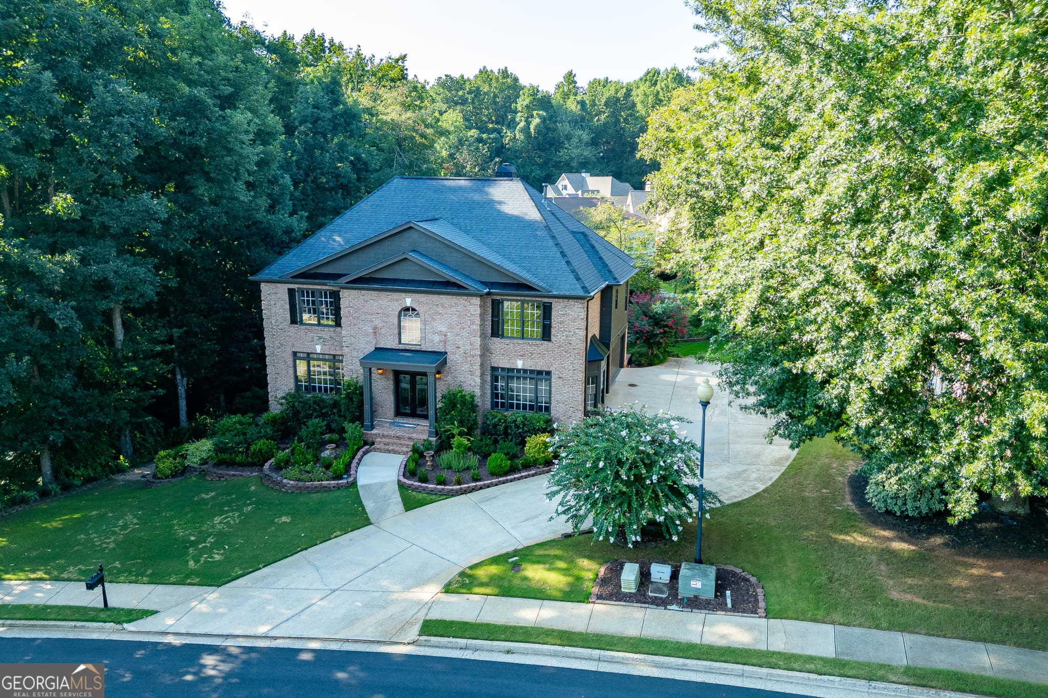 5 bedroom, 3.5 bathroom, 4,476 sq ft single family residence for sale at 2758 Pathview Drive, Dacula, GA 30019 — photo 3