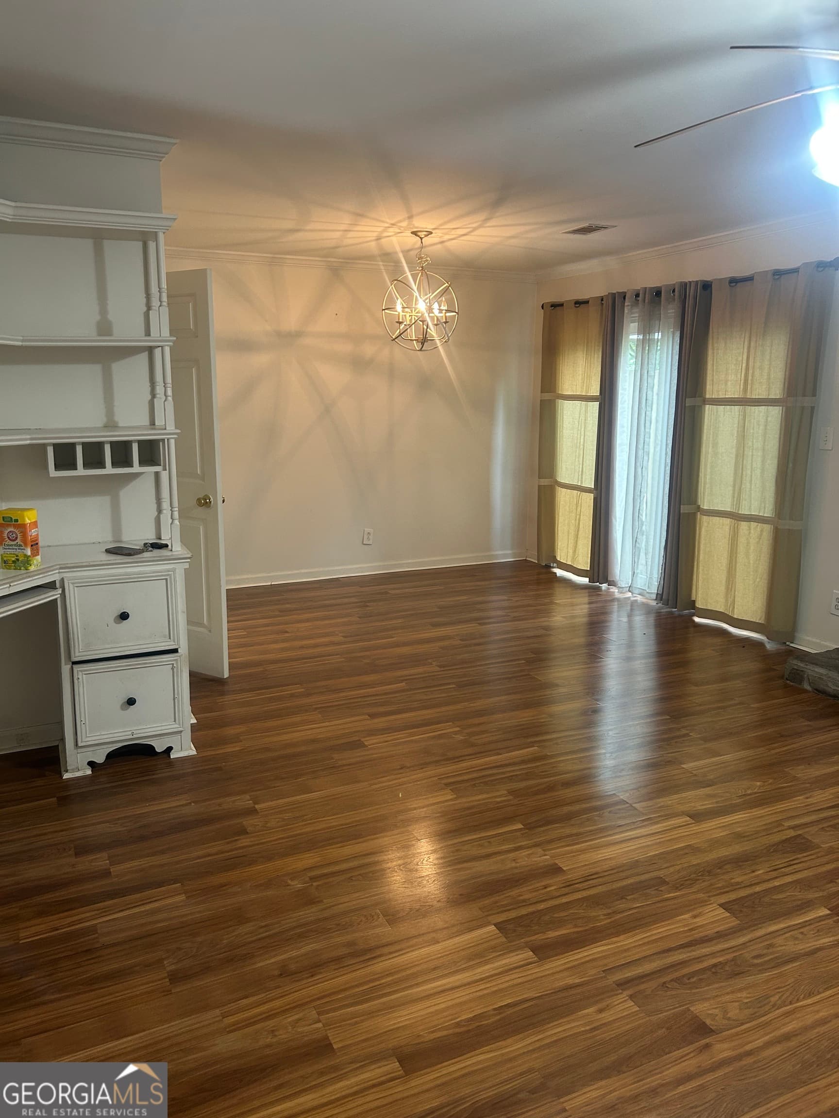 2 bedroom, 1.5 bathroom, 1,276 sq ft condominium for sale at 2716 Farmstead Road, Smyrna, GA 30080 — photo 2