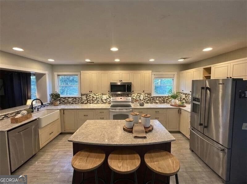 7 bedroom, 4.5 bathroom, 3,444 sq ft single family residence for sale at 117 Cool Springs Lane, Dahlonega, GA 30533 — photo 7