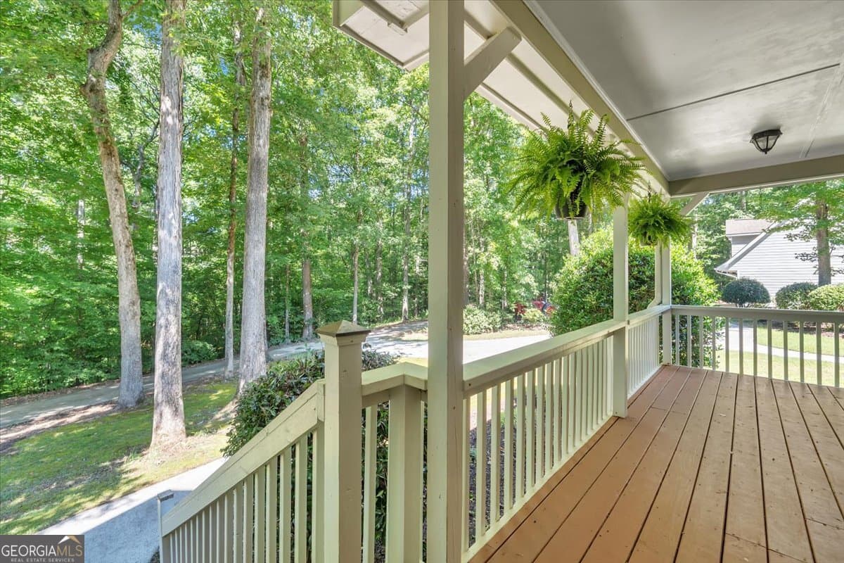 4 bedroom, 3 bathroom, 4,713 sq ft single family residence for sale at 1251 South Trace, Rutledge, GA 30663 — photo 4