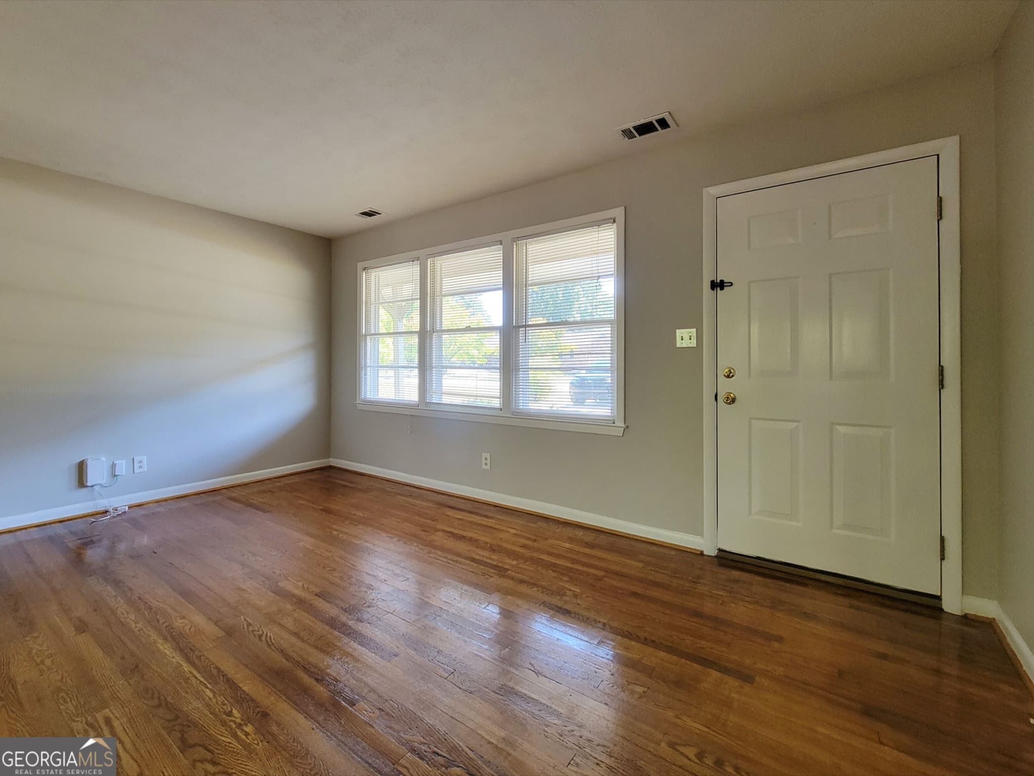 3 bedroom, 2 bathroom, 1,070 sq ft single family residence for rent at 300 Nancy Street, Winder, GA 30680 for $1,695 a month — photo 3