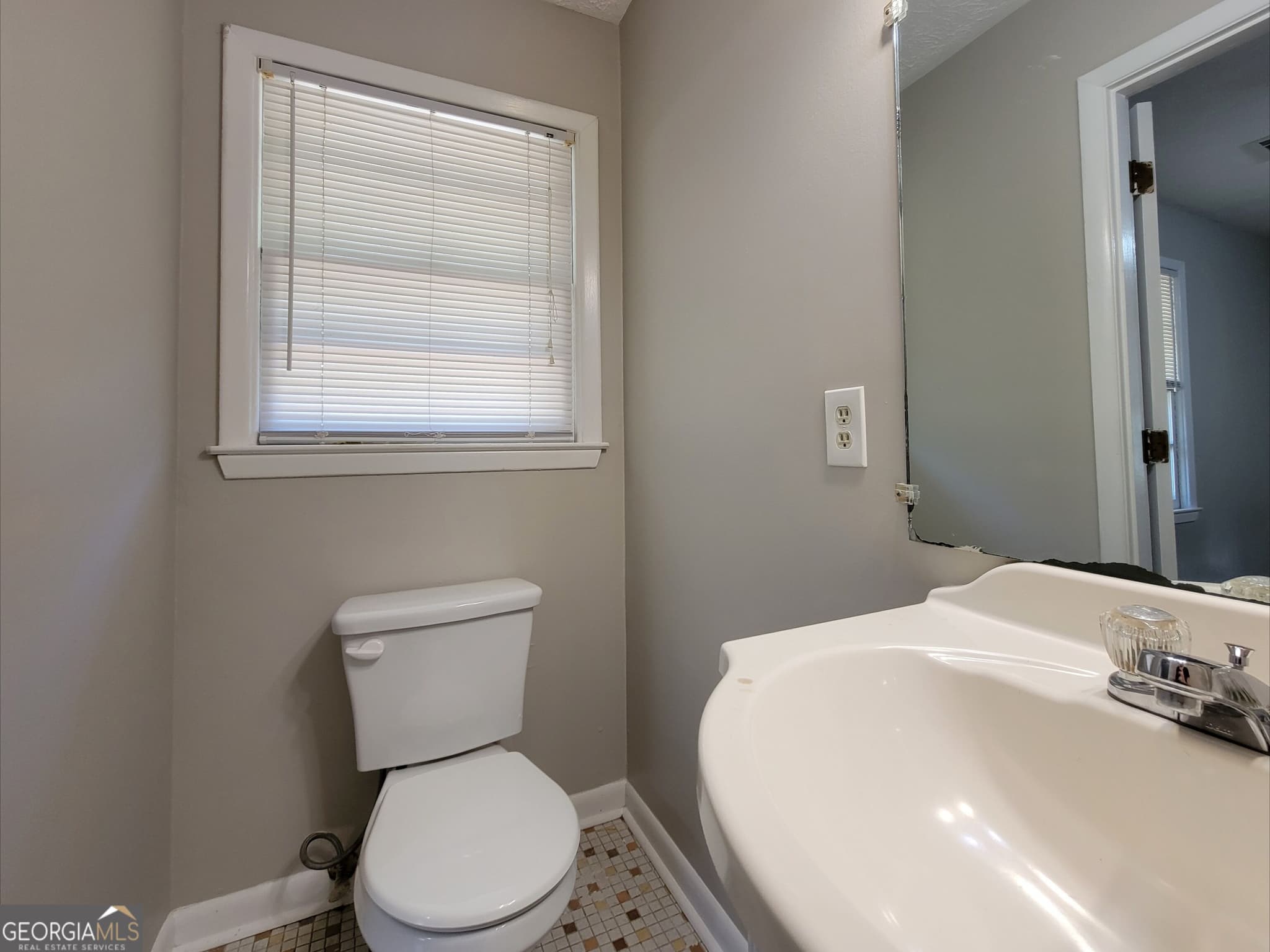 3 bedroom, 2 bathroom, 1,070 sq ft single family residence for rent at 300 Nancy Street, Winder, GA 30680 for $1,695 a month — photo 9