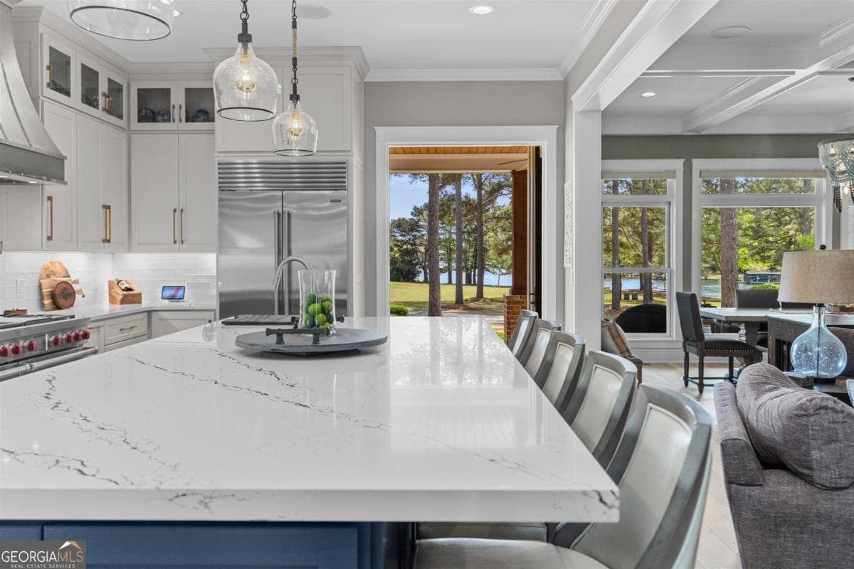 4 bedroom, 4.5 bathroom, 3,576 sq ft single family residence for sale at 101 Hawks Ridge, Eatonton, GA 31024 — photo 2