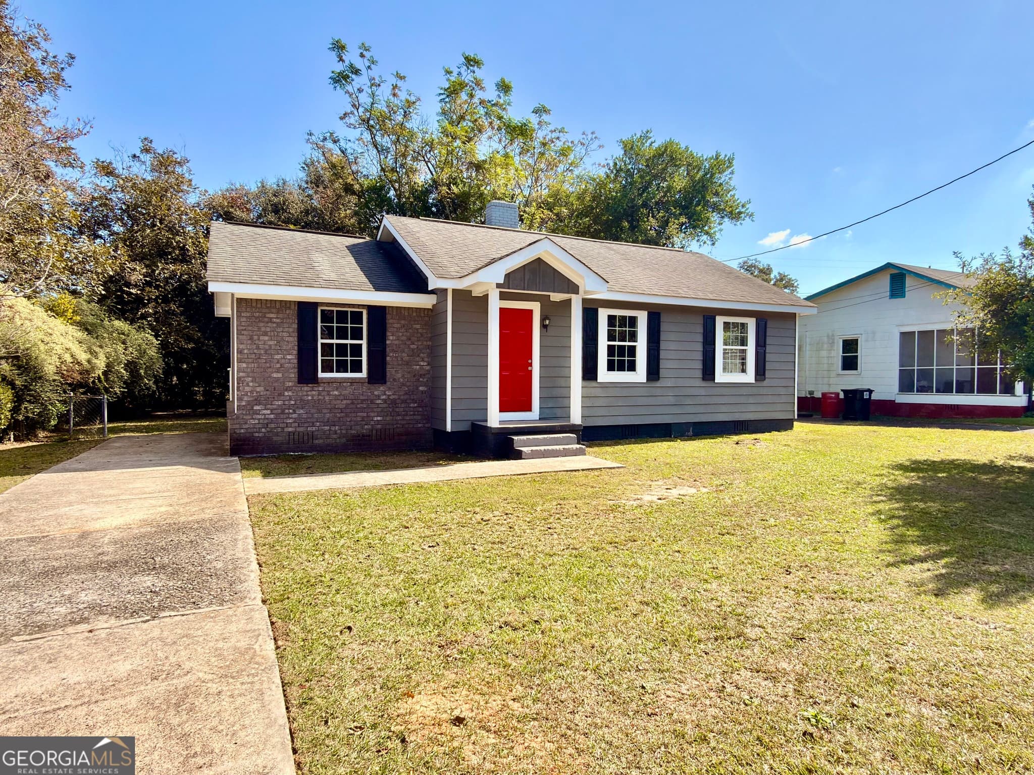 3 bedroom, 1 bathroom, 972 sq ft single family residence for sale at 720 McArthur Boulevard, Warner Robins, GA 31093 — photo 2