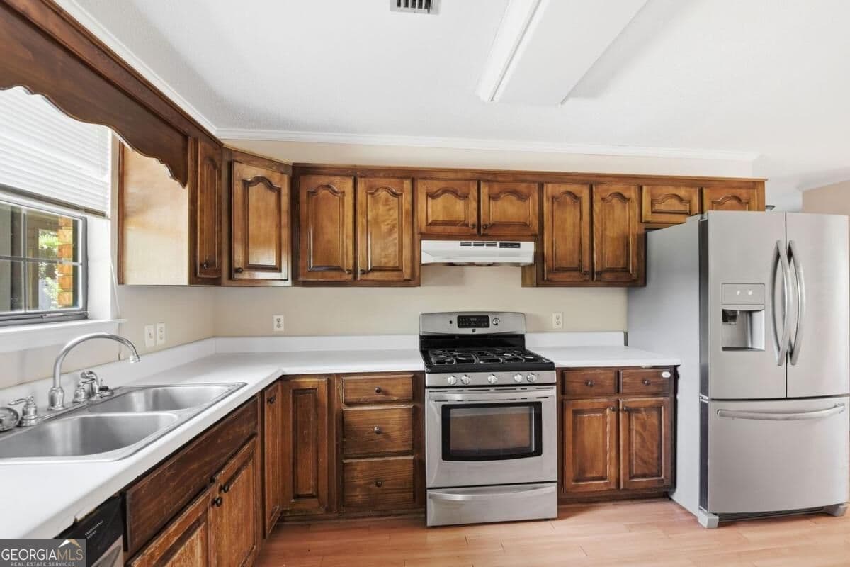 3 bedroom, 2 bathroom, 1,302 sq ft single family residence under contract at 149 Lake View Circle, Brunswick, GA 31525 — photo 9