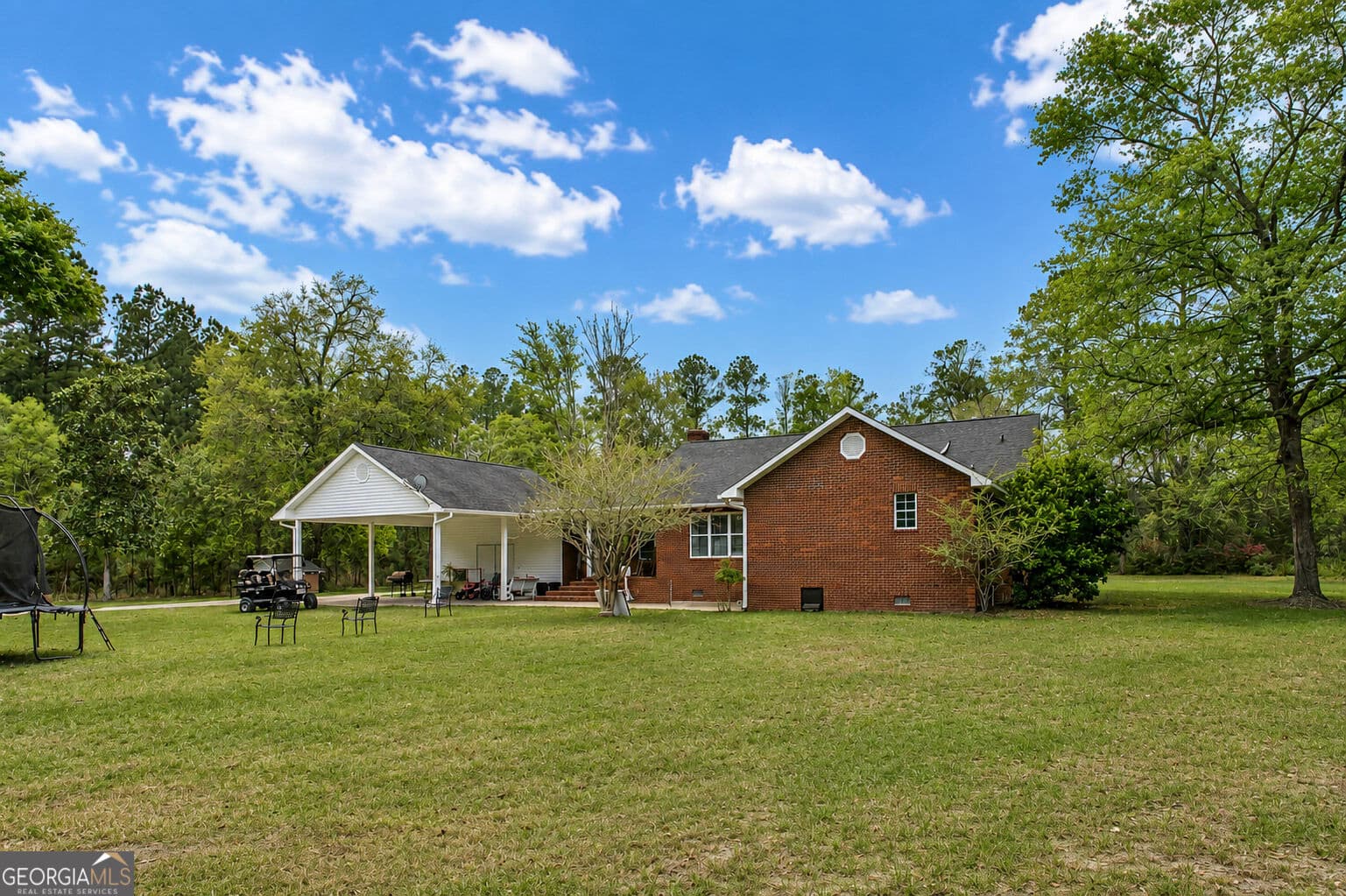 3 bedroom, 2.5 bathroom, 2,097 sq ft single family residence under contract at 752 Old Hortense Road, Hortense, GA 31543 — photo 2
