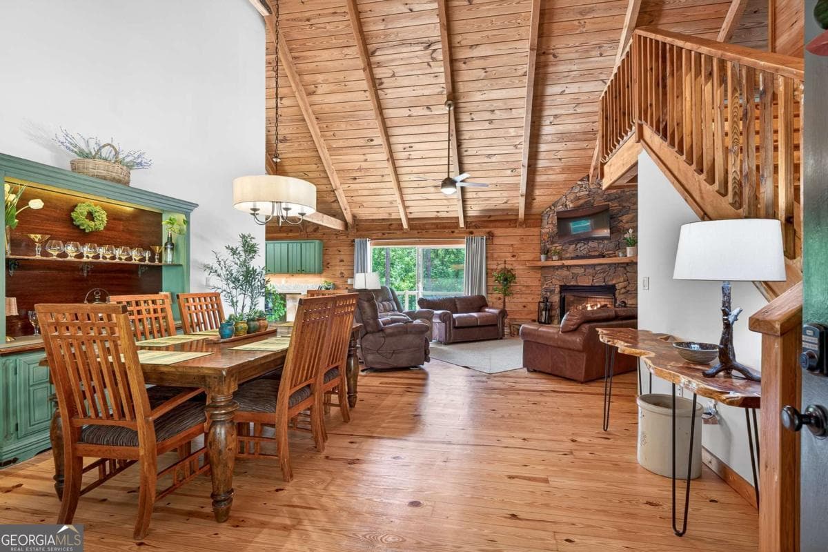 4 bedroom, 3 bathroom, 3,168 sq ft cabin,single family residence for sale at 285 Julep Circle 678R2, Ellijay, GA 30540 — photo 6