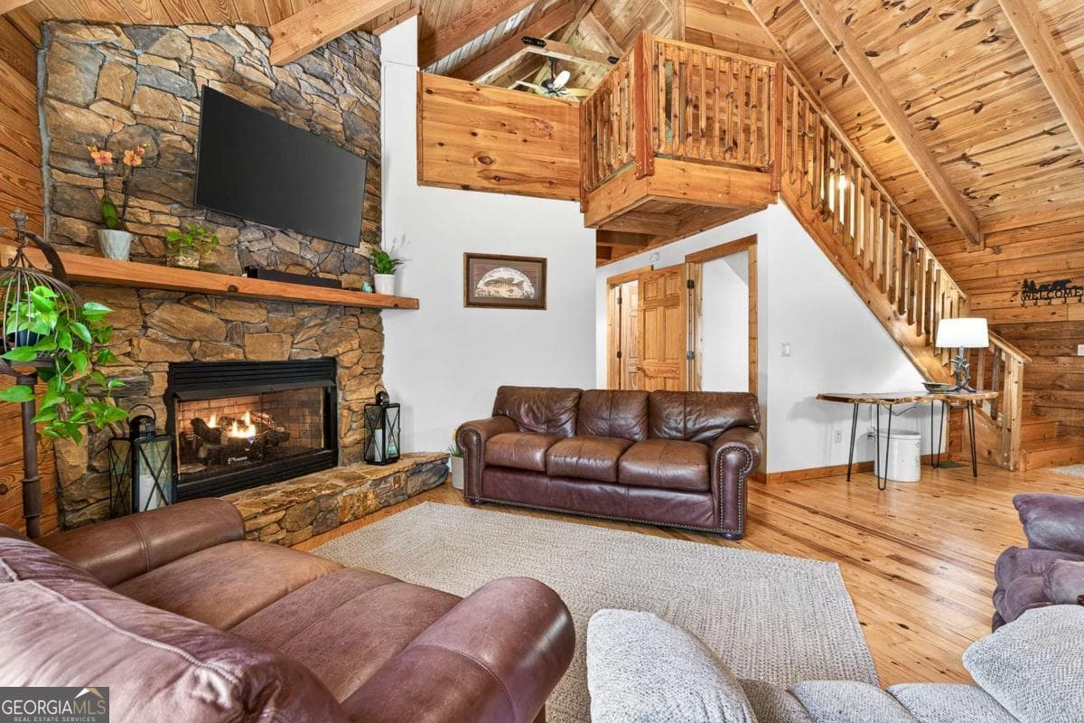 4 bedroom, 3 bathroom, 3,168 sq ft cabin,single family residence for sale at 285 Julep Circle 678R2, Ellijay, GA 30540 — photo 4