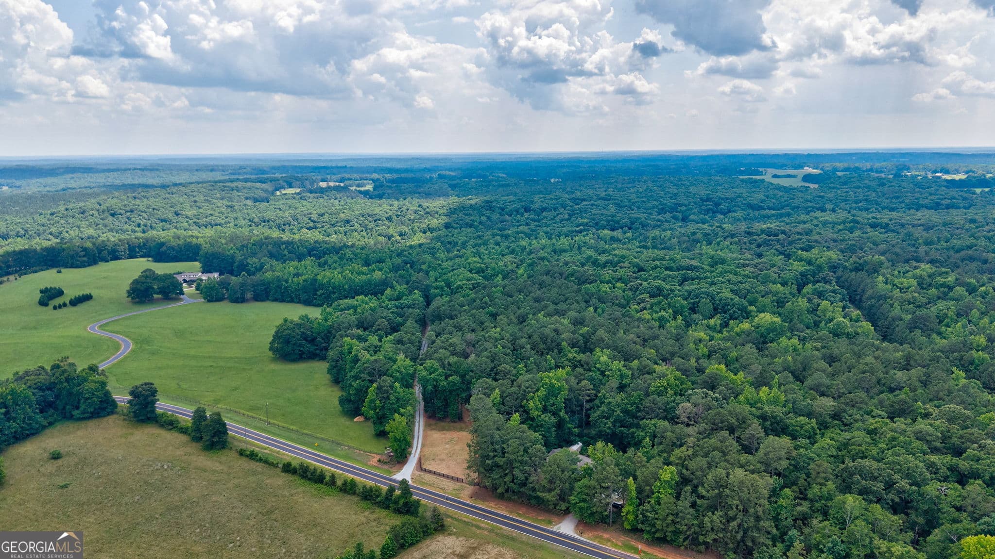3 bedroom, 3 bathroom, 2,166 sq ft single family residence for sale at 1800 Elder Mill Road, Watkinsville, GA 30677 — photo 3