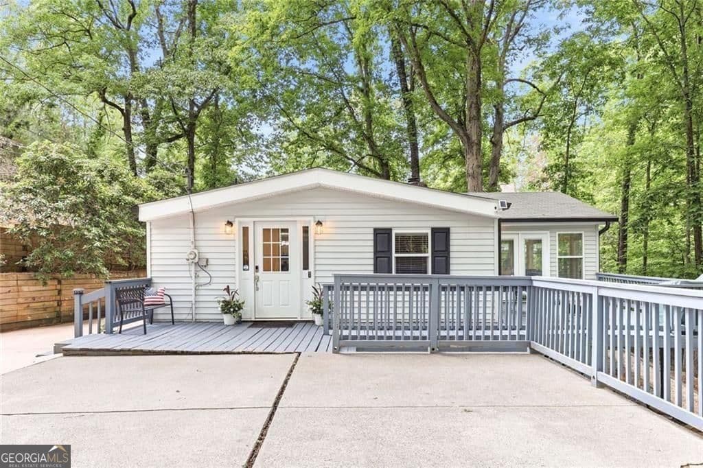 2 bedroom, 2 bathroom, 1,290 sq ft single family residence for sale at 528 Oak Grove Road, Dawsonville, GA 30534 — photo 5