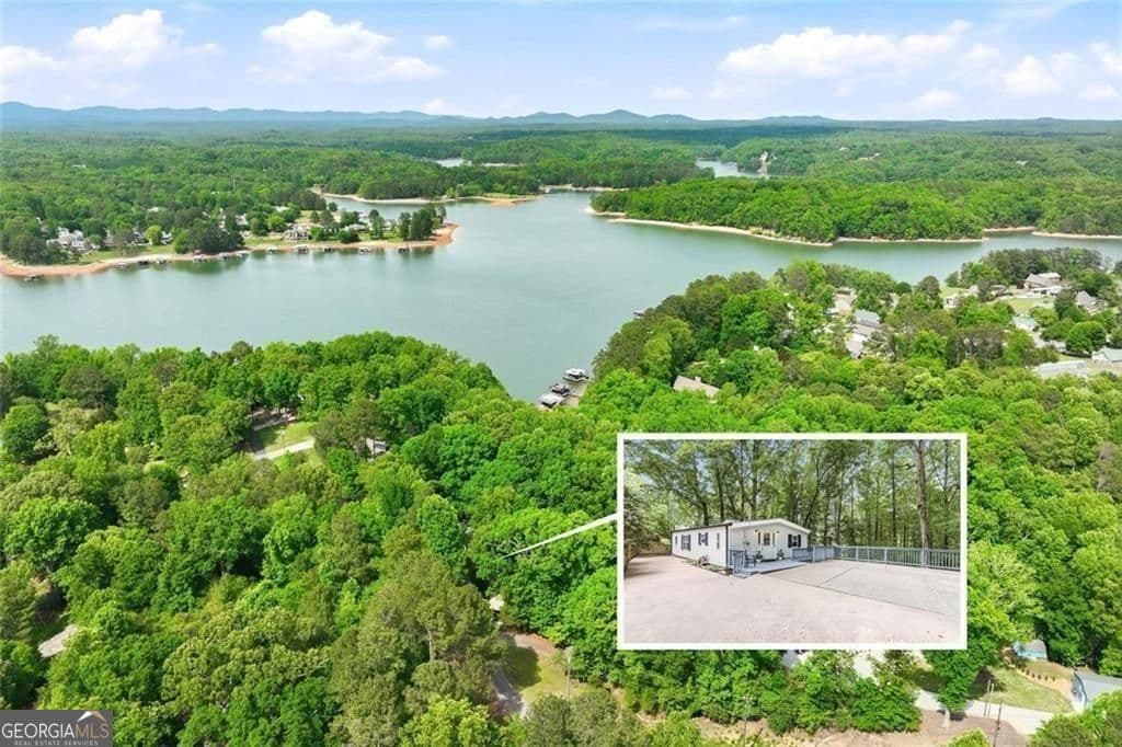 2 bedroom, 2 bathroom, 1,290 sq ft single family residence for sale at 528 Oak Grove Road, Dawsonville, GA 30534 — photo 4