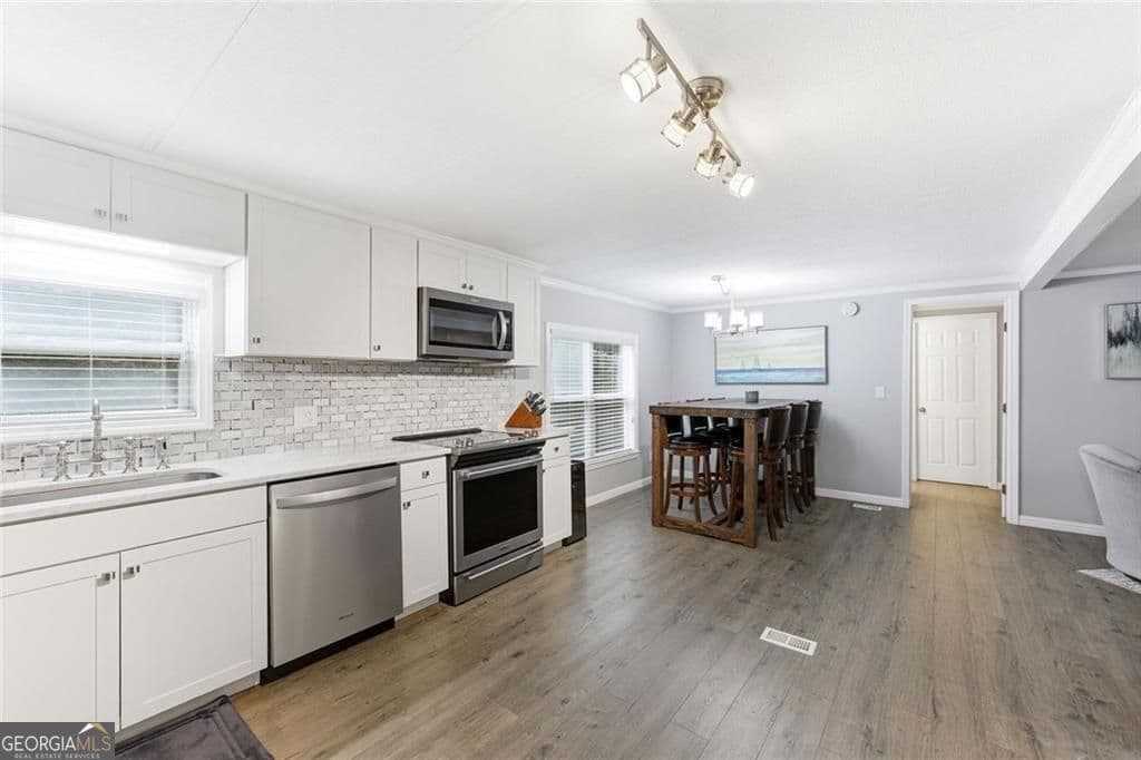 2 bedroom, 2 bathroom, 1,290 sq ft single family residence for sale at 528 Oak Grove Road, Dawsonville, GA 30534 — photo 8