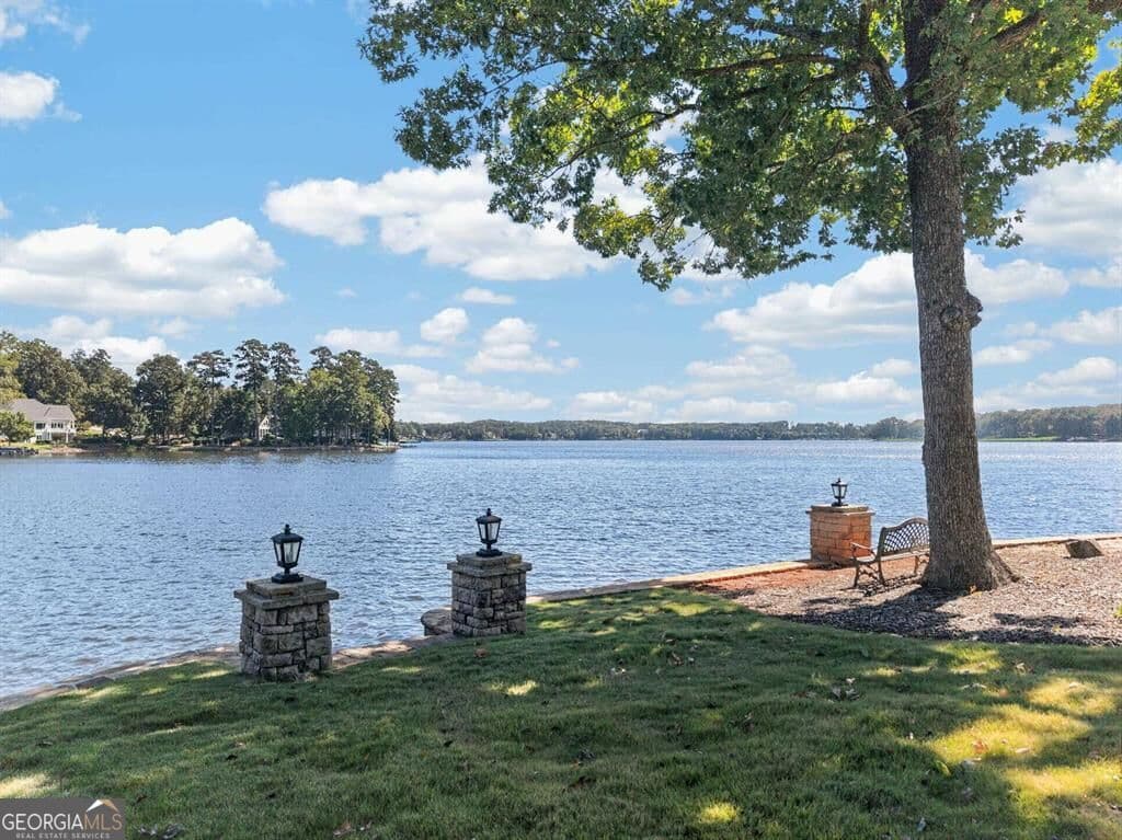 4 bedroom, 5 bathroom, 6,558 sq ft single family residence under contract at 1541 Bennett Springs Drive, Greensboro, GA 30642 — photo 6