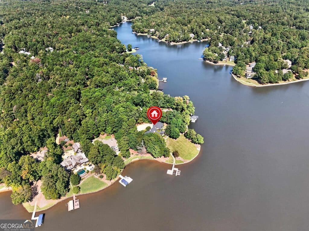 4 bedroom, 5 bathroom, 6,558 sq ft single family residence under contract at 1541 Bennett Springs Drive, Greensboro, GA 30642 — photo 7