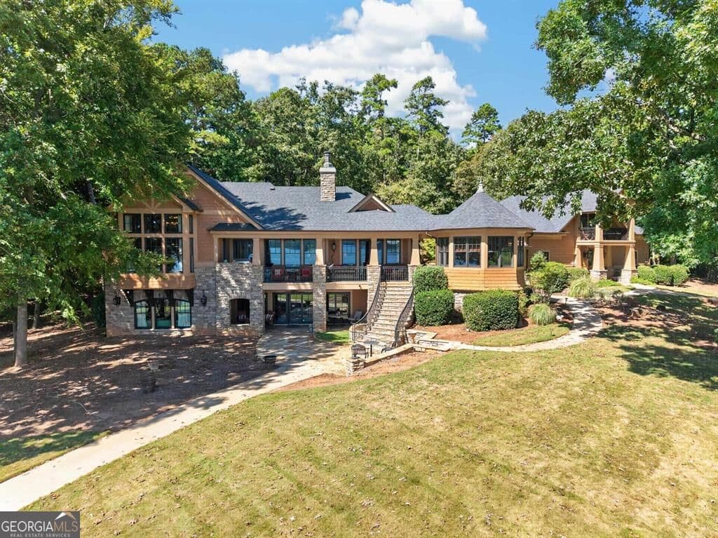 4 bedroom, 5 bathroom, 6,558 sq ft single family residence under contract at 1541 Bennett Springs Drive, Greensboro, GA 30642 — photo 3