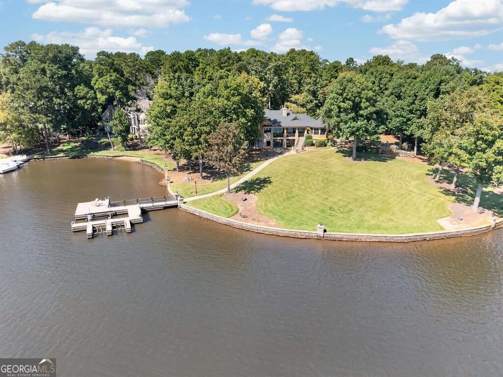 4 bedroom, 5 bathroom, 6,558 sq ft single family residence under contract at 1541 Bennett Springs Drive, Greensboro, GA 30642 — photo 9