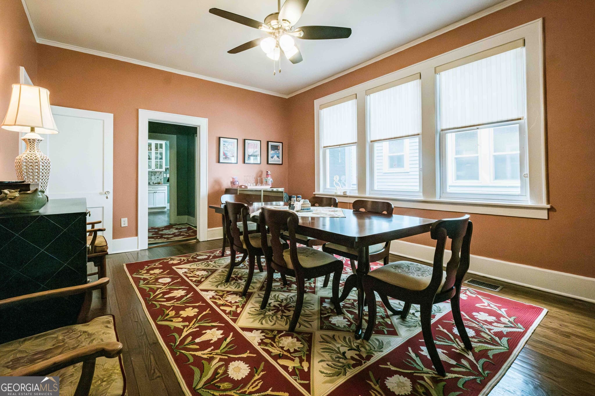 4 bedroom, 3 bathroom, 2,952 sq ft single family residence for sale at 309 E 34th Street, Savannah, GA 31401 — photo 8