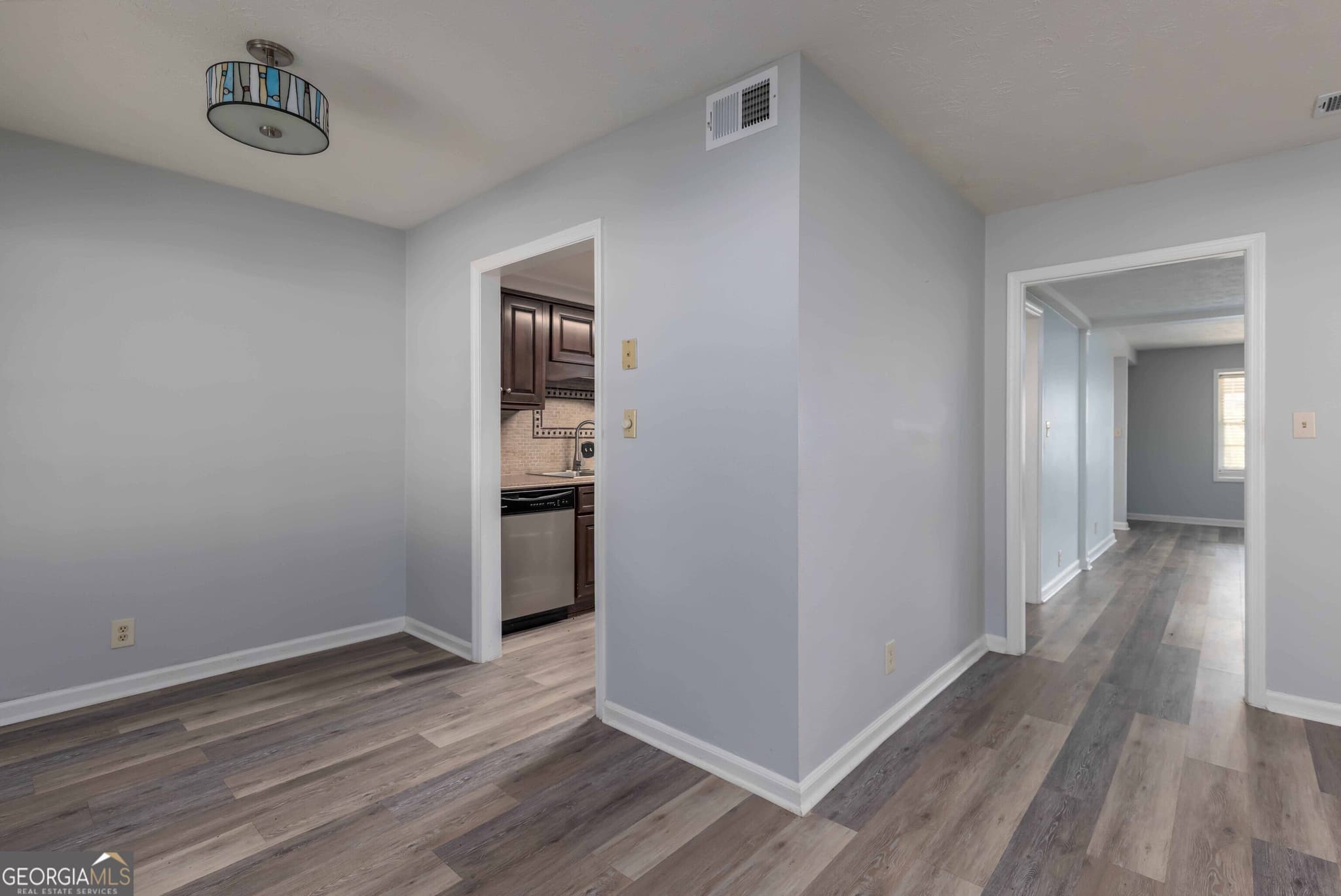 3 bedroom, 2.5 bathroom, 1,920 sq ft condominium under contract at 6101 River Road, Columbus, GA 31904 — photo 9