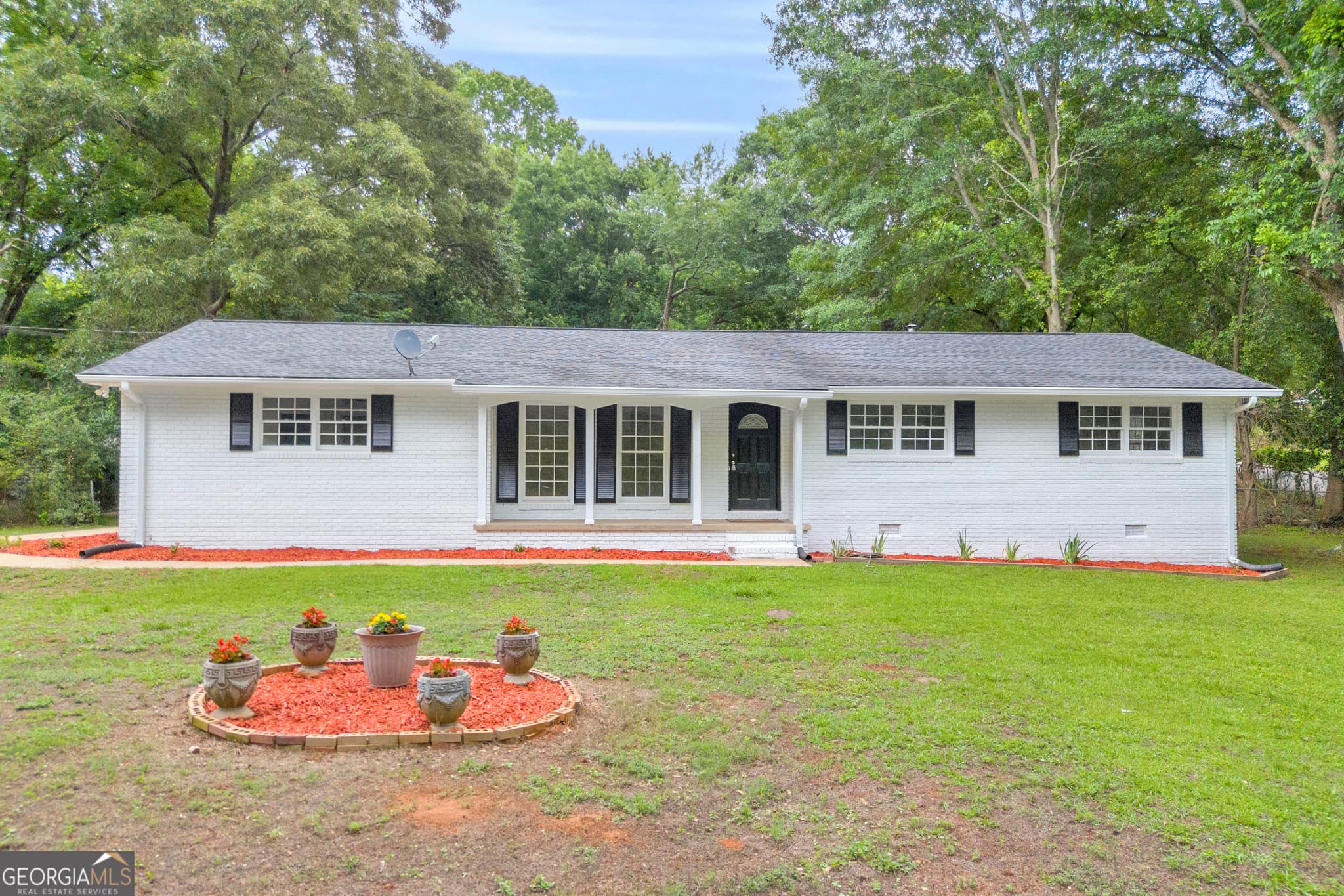 4 bedroom, 2.5 bathroom, 1,651 sq ft single family residence for sale at 210 Edgewood Drive, Athens, GA 30606