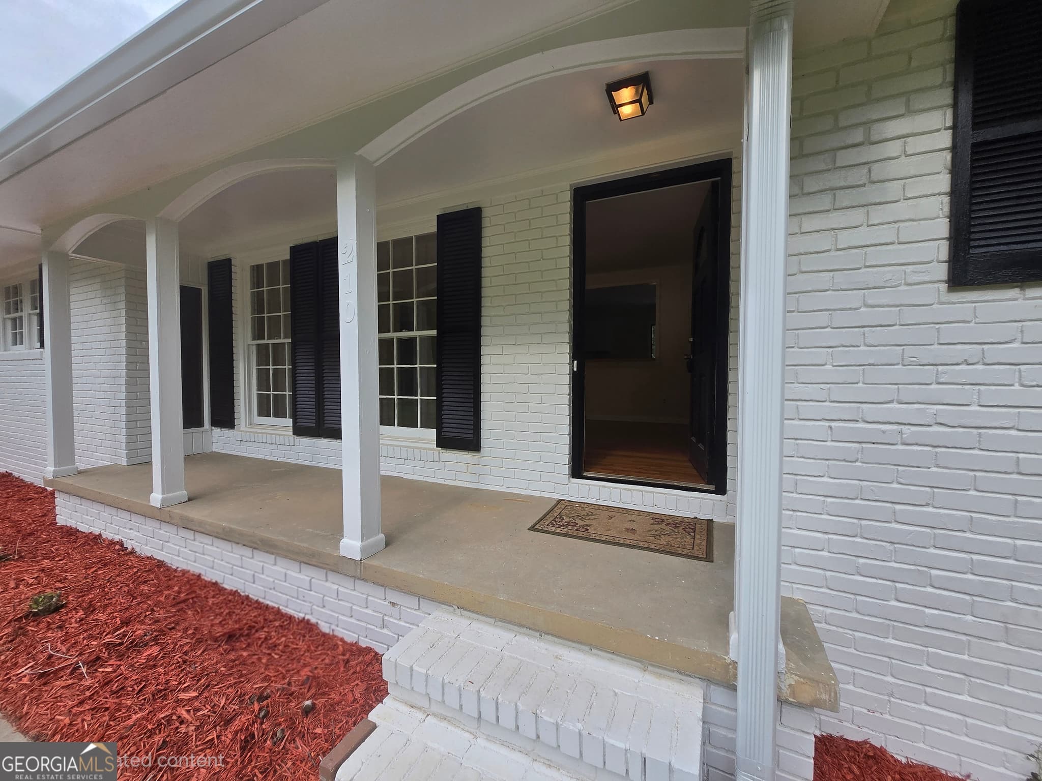 4 bedroom, 2.5 bathroom, 1,651 sq ft single family residence for sale at 210 Edgewood Drive, Athens, GA 30606 — photo 4