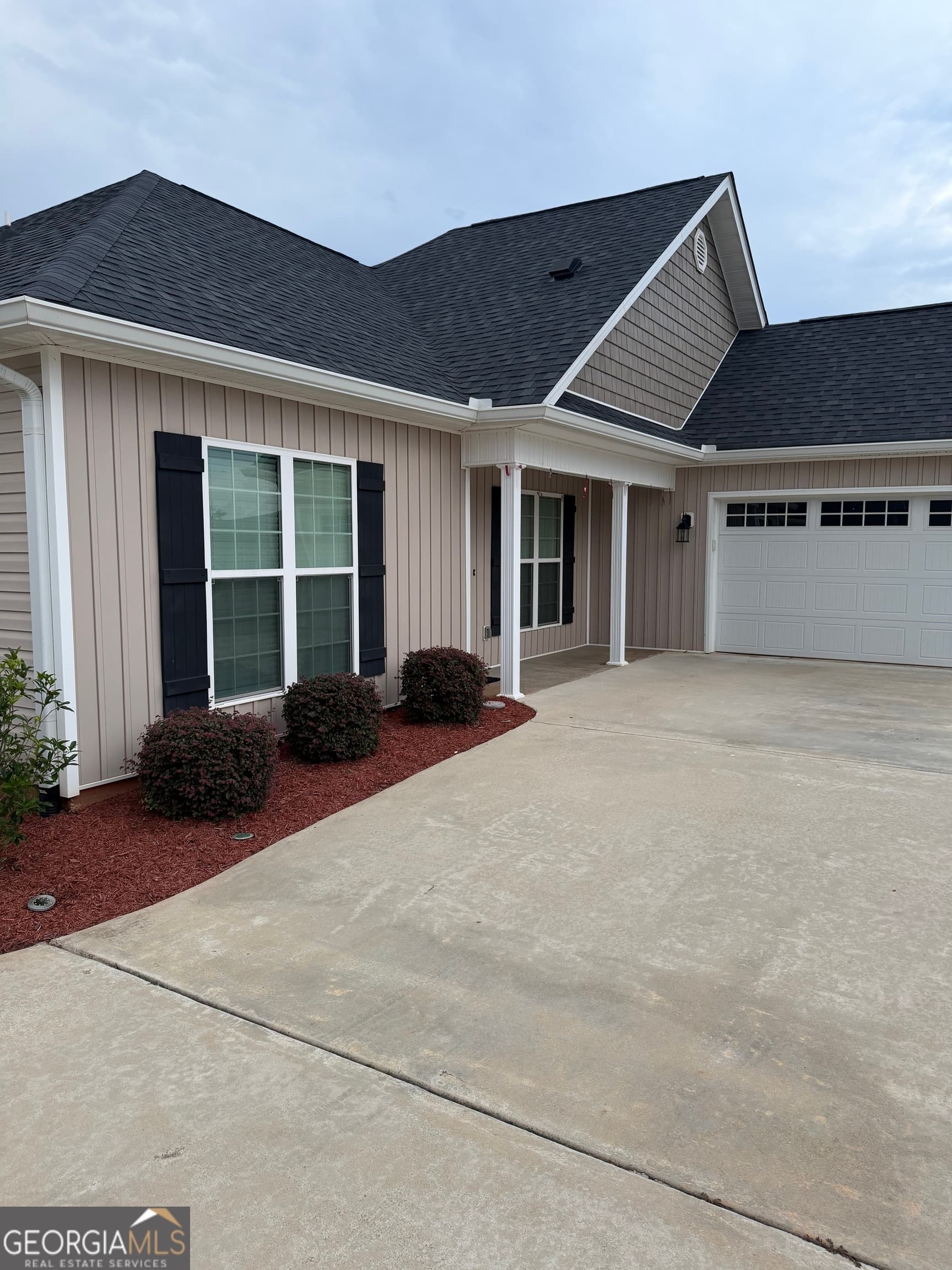 2 bedroom, 2 bathroom, 1,361 sq ft single family residence for sale at 2101 Quail Ridge Lane, Perry, GA 31069