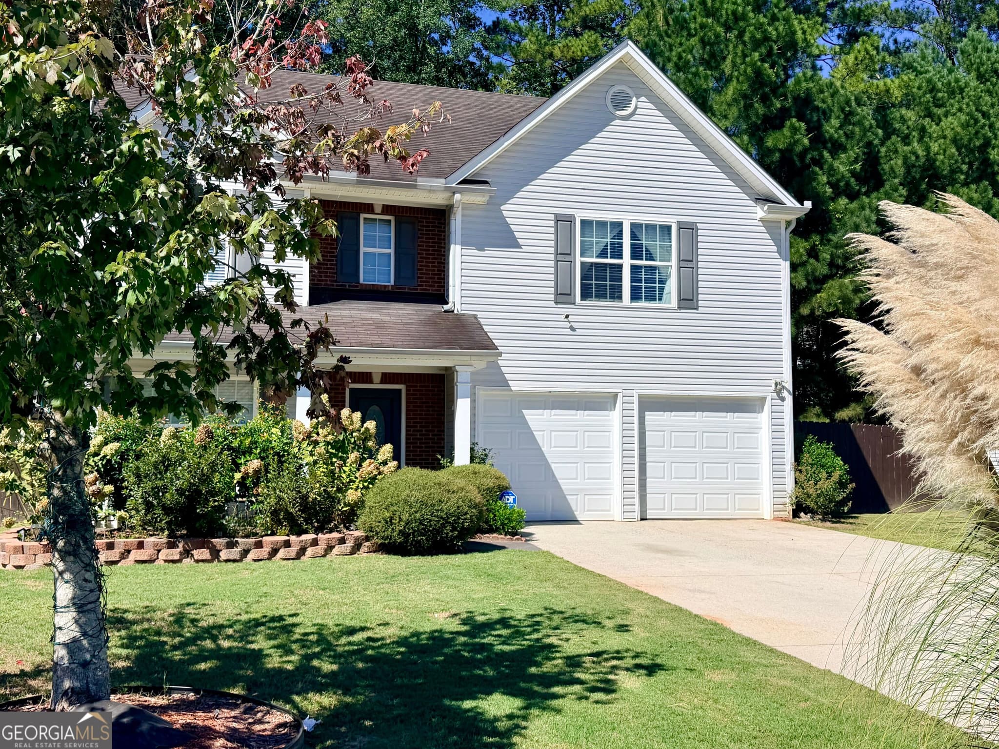 6 bedroom, 3.5 bathroom, 2,901 sq ft single family residence for sale at 7187 Walton Hill, Fairburn, GA 30213 — photo 4