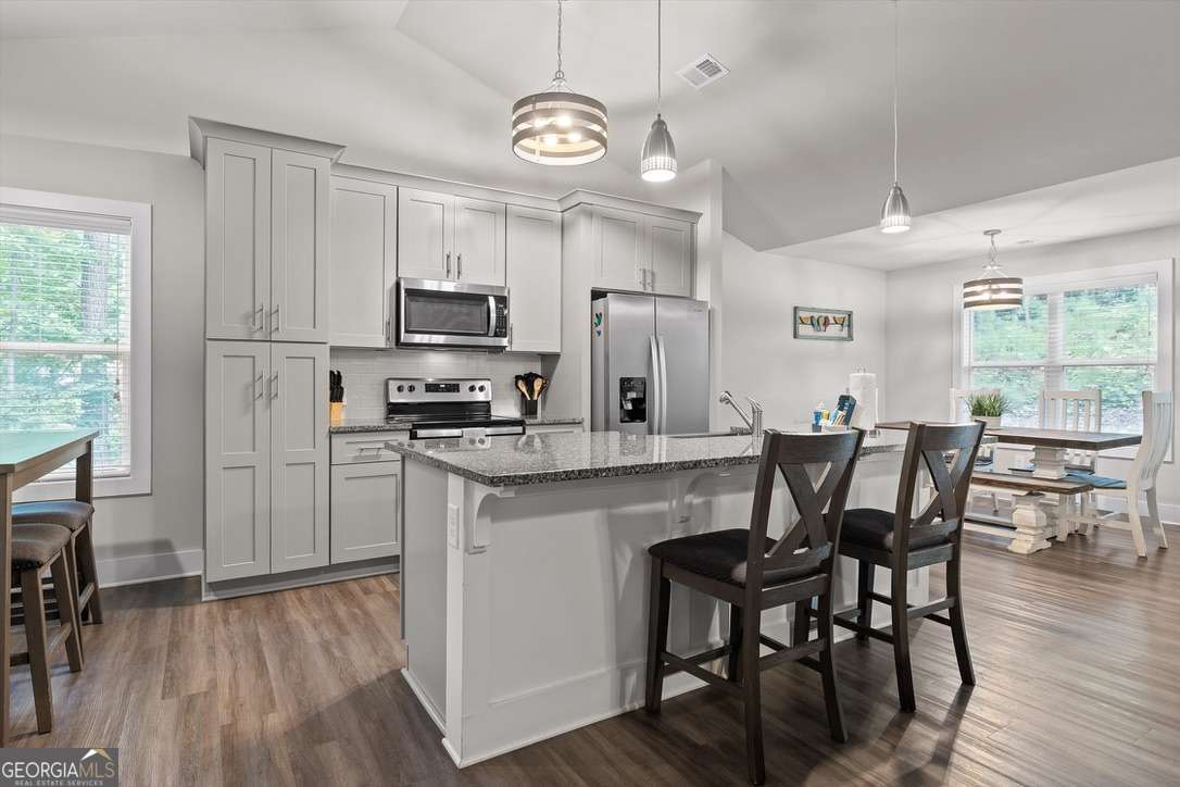 3 bedroom, 2 bathroom, 1,730 sq ft single family residence for sale at 287 Warlick Circle, Ellijay, GA 30540 — photo 7