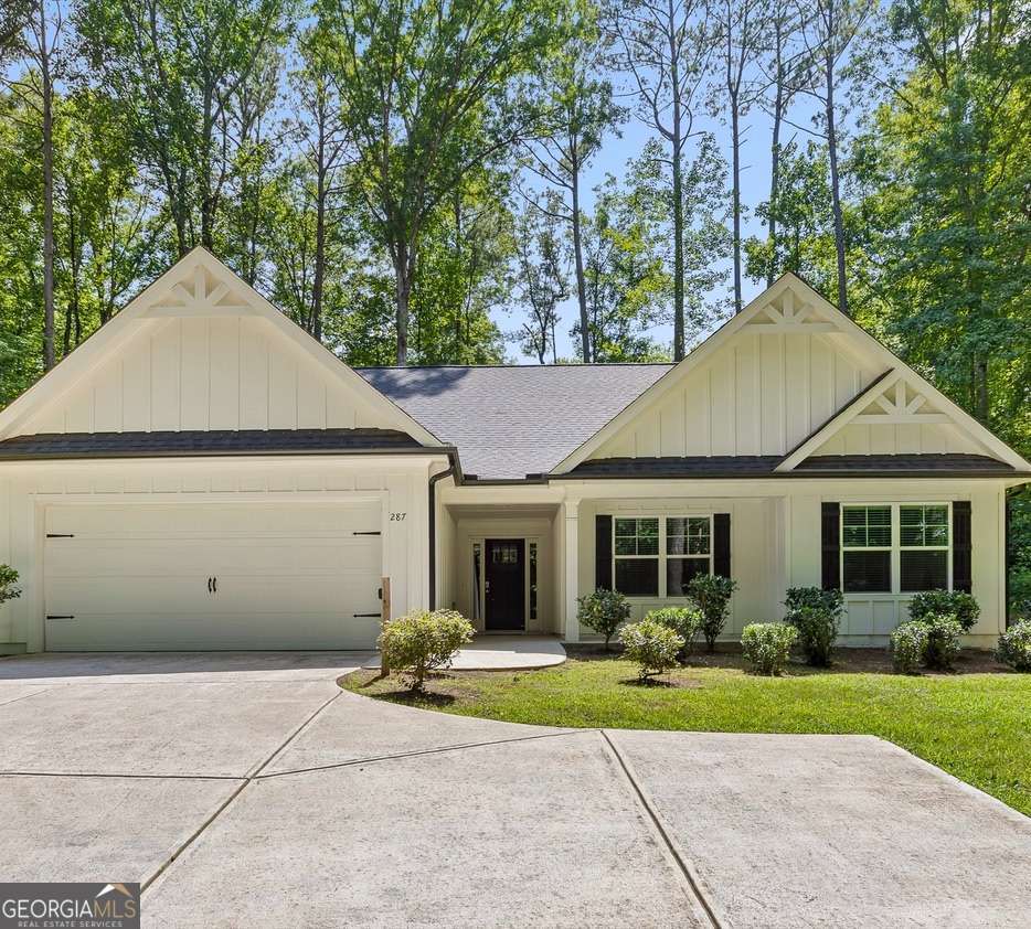 3 bedroom, 2 bathroom, 1,730 sq ft single family residence for sale at 287 Warlick Circle, Ellijay, GA 30540