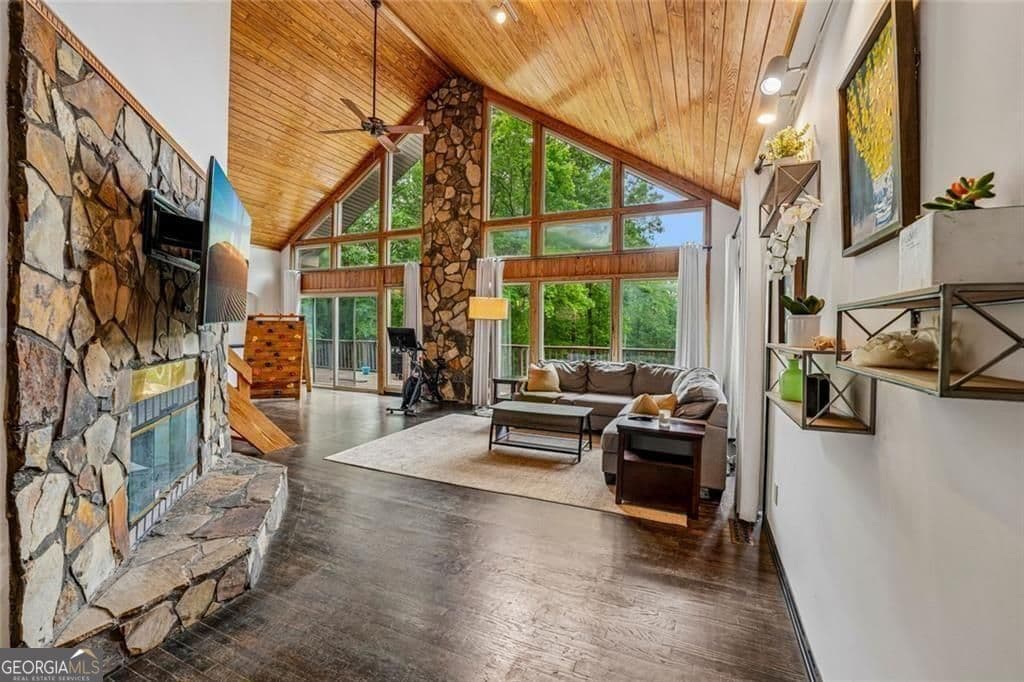5 bedroom, 3 bathroom, 4,762 sq ft single family residence for sale at 8137 Jenkins Road, Winston, GA 30187 — photo 4