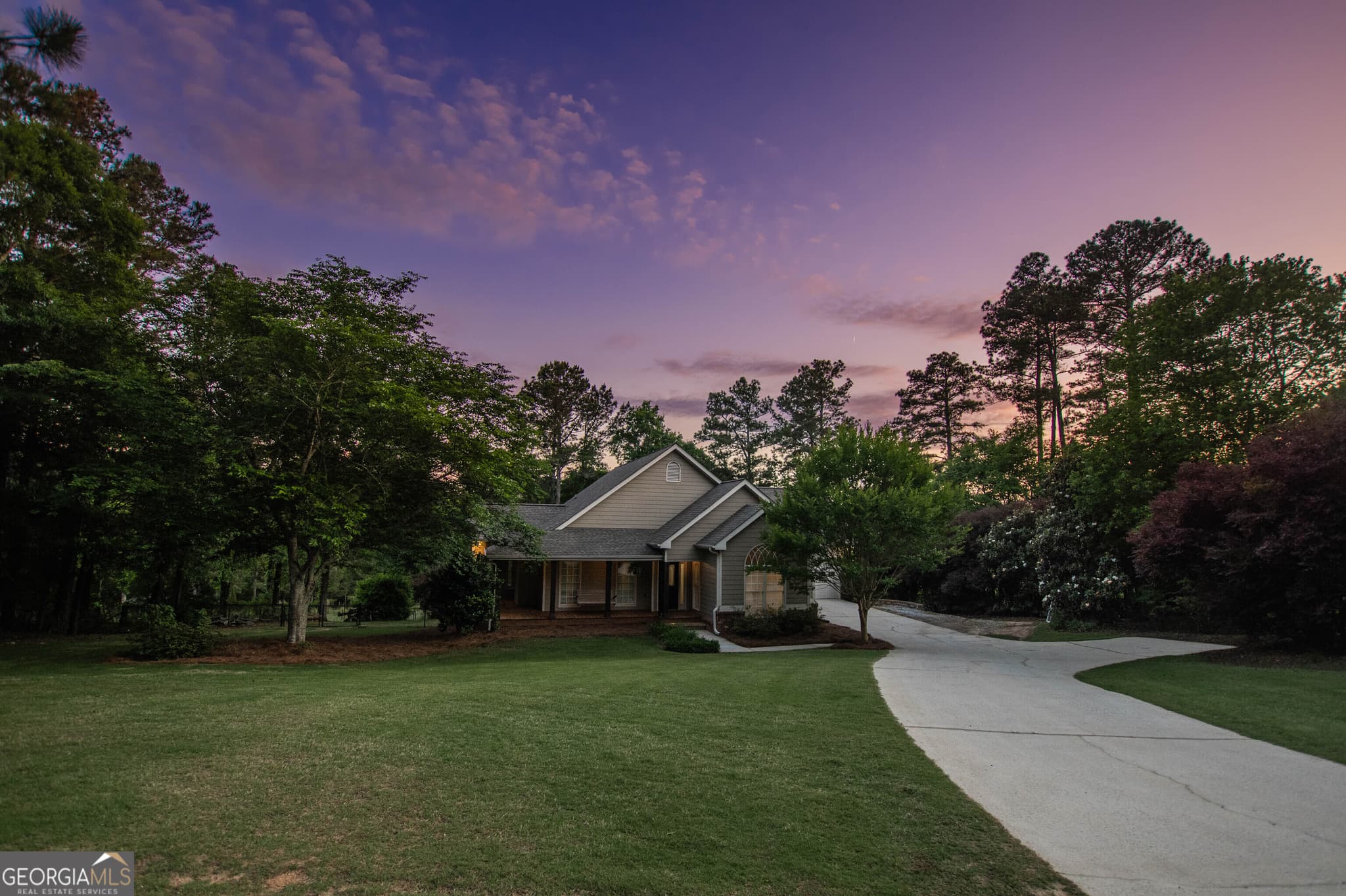 4 bedroom, 2 bathroom, 2,686 sq ft single family residence for sale at 3279 Wages Circle, Dacula, GA 30019 — photo 5