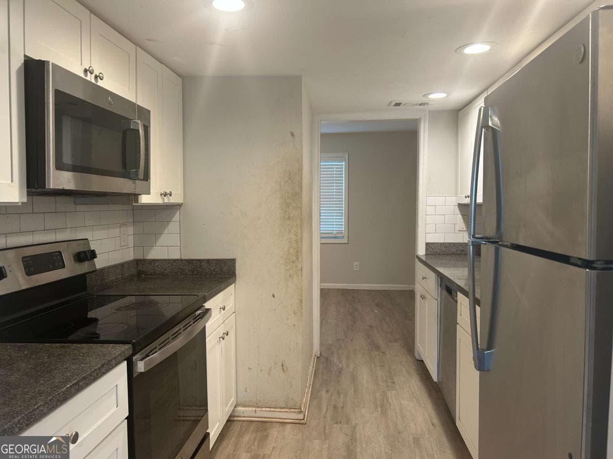 2 bedroom, 1.5 bathroom, 1,728 sq ft townhouse for sale at 2604 Campbellton Road 4C, Atlanta, GA 30311 — photo 6
