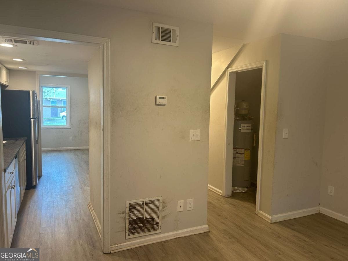 2 bedroom, 1.5 bathroom, 1,728 sq ft townhouse for sale at 2604 Campbellton Road 4C, Atlanta, GA 30311 — photo 5