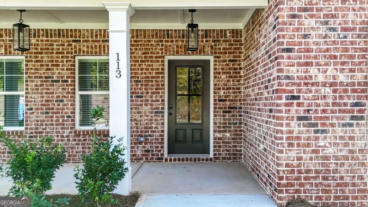 5 bedroom, 3 bathroom, 2,726 sq ft single family residence for sale at 113 Southview Drive, Ellenwood, GA 30294 — photo 5