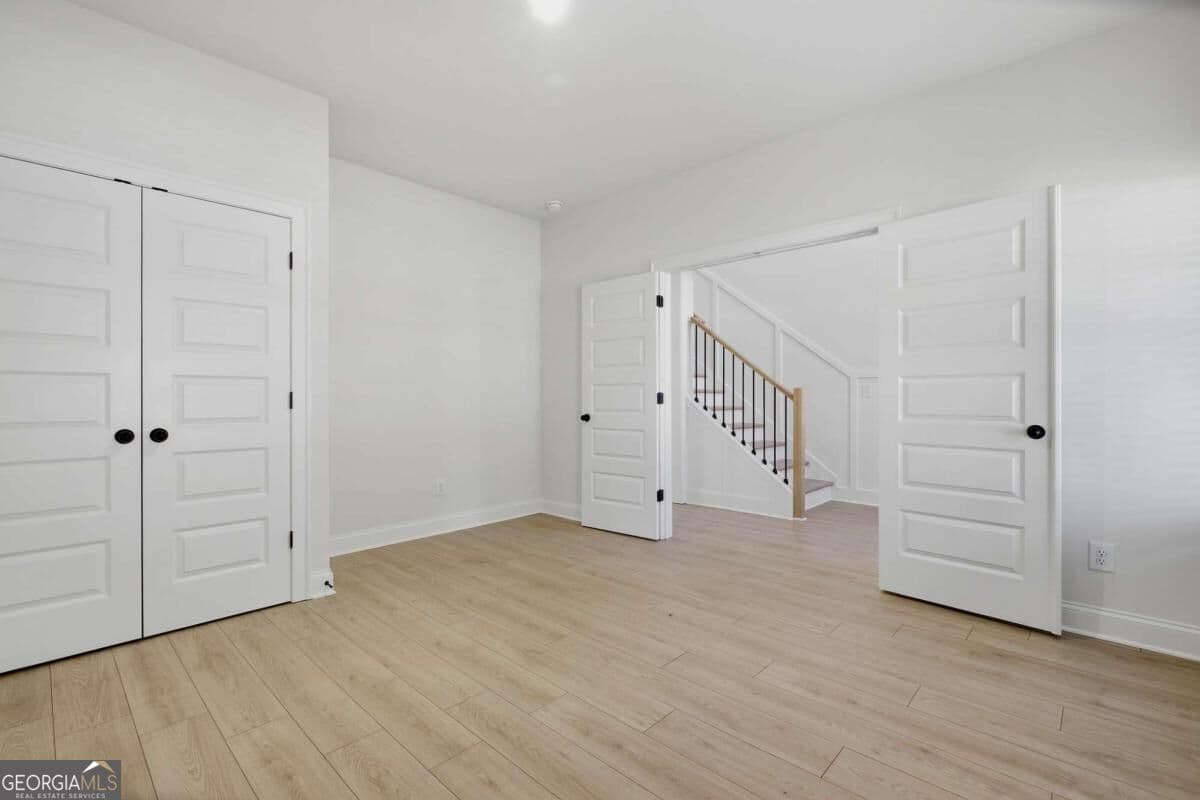5 bedroom, 3 bathroom, 2,726 sq ft single family residence for sale at 113 Southview Drive, Ellenwood, GA 30294 — photo 10