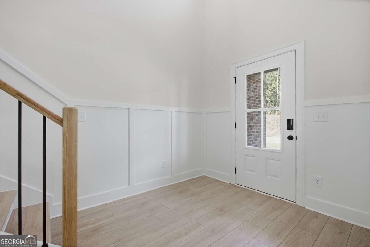 5 bedroom, 3 bathroom, 2,726 sq ft single family residence for sale at 113 Southview Drive, Ellenwood, GA 30294 — photo 8