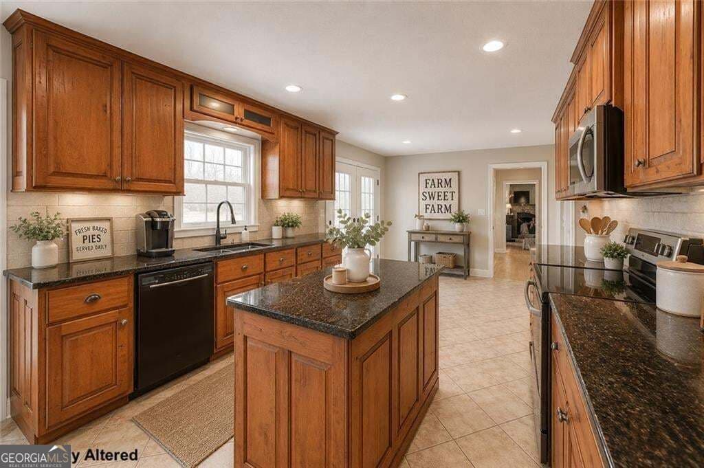 3 bedroom, 3 bathroom, 2,296 sq ft single family residence for sale at 1268 Riverbend Road, Demorest, GA 30535 — photo 8