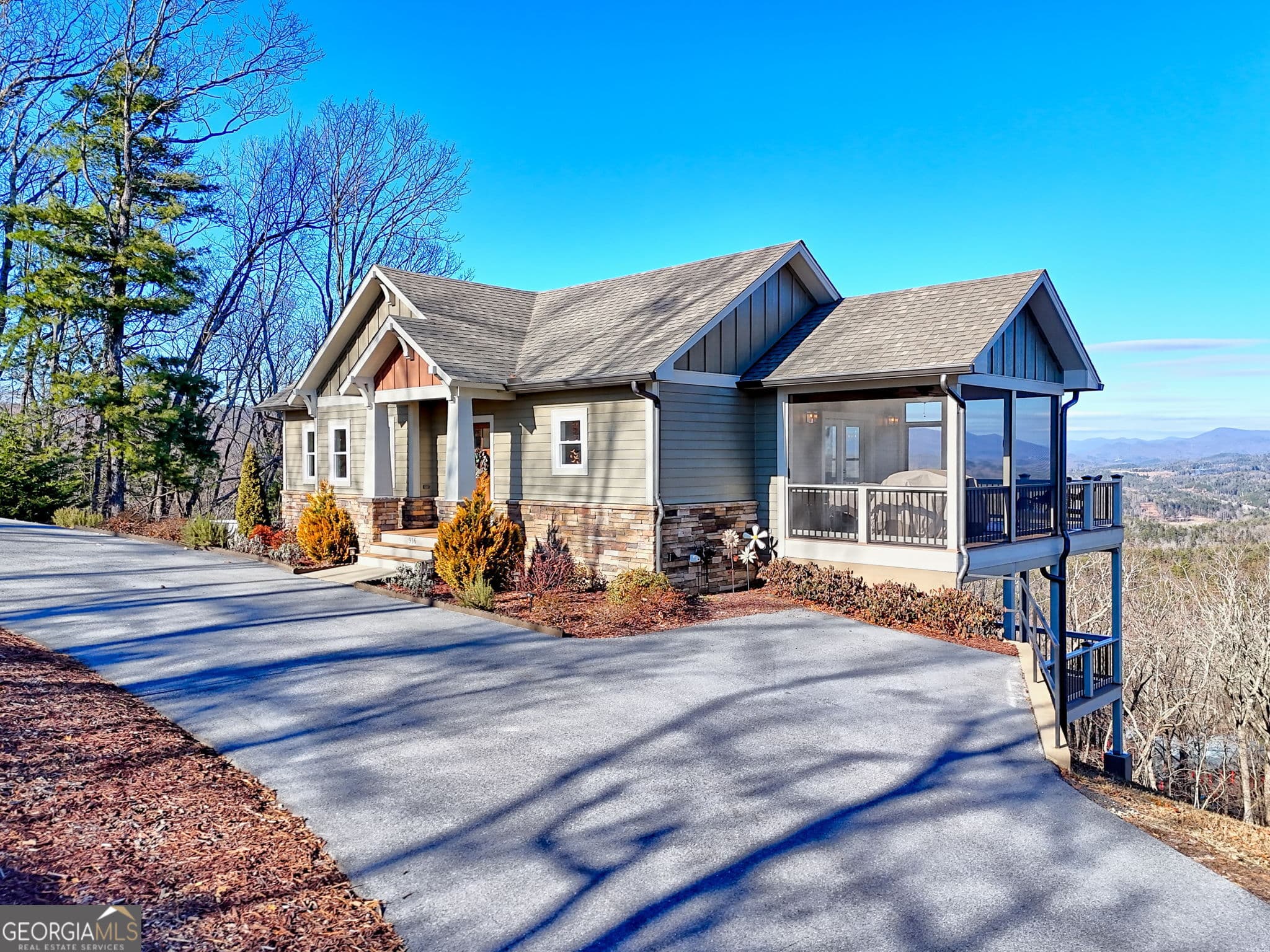 3 bedroom, 3.5 bathroom, 2,064 sq ft single family residence for sale at 916 Arbor Drive, Lakemont, GA 30552 — photo 7