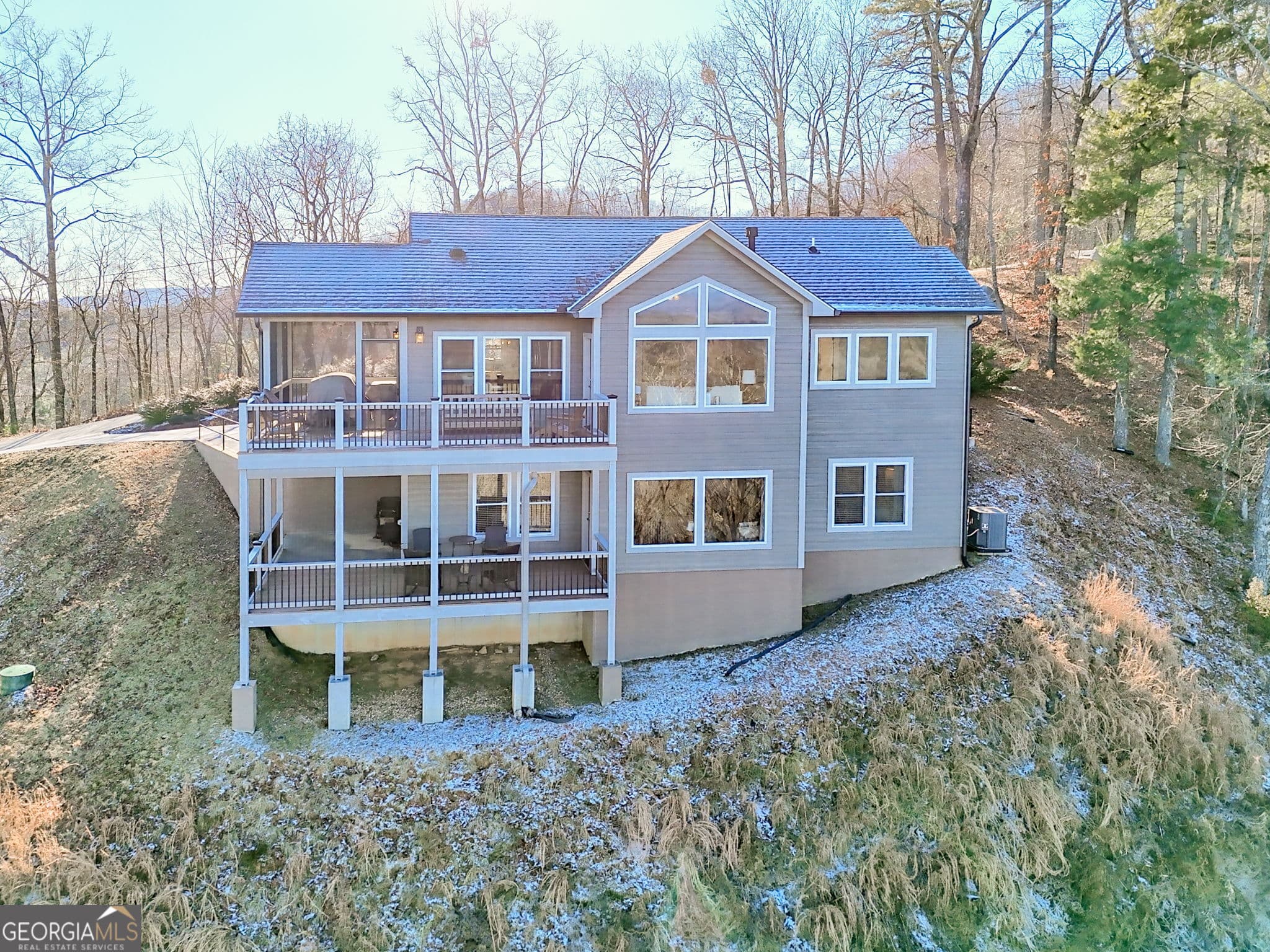 3 bedroom, 3.5 bathroom, 2,064 sq ft single family residence for sale at 916 Arbor Drive, Lakemont, GA 30552 — photo 10