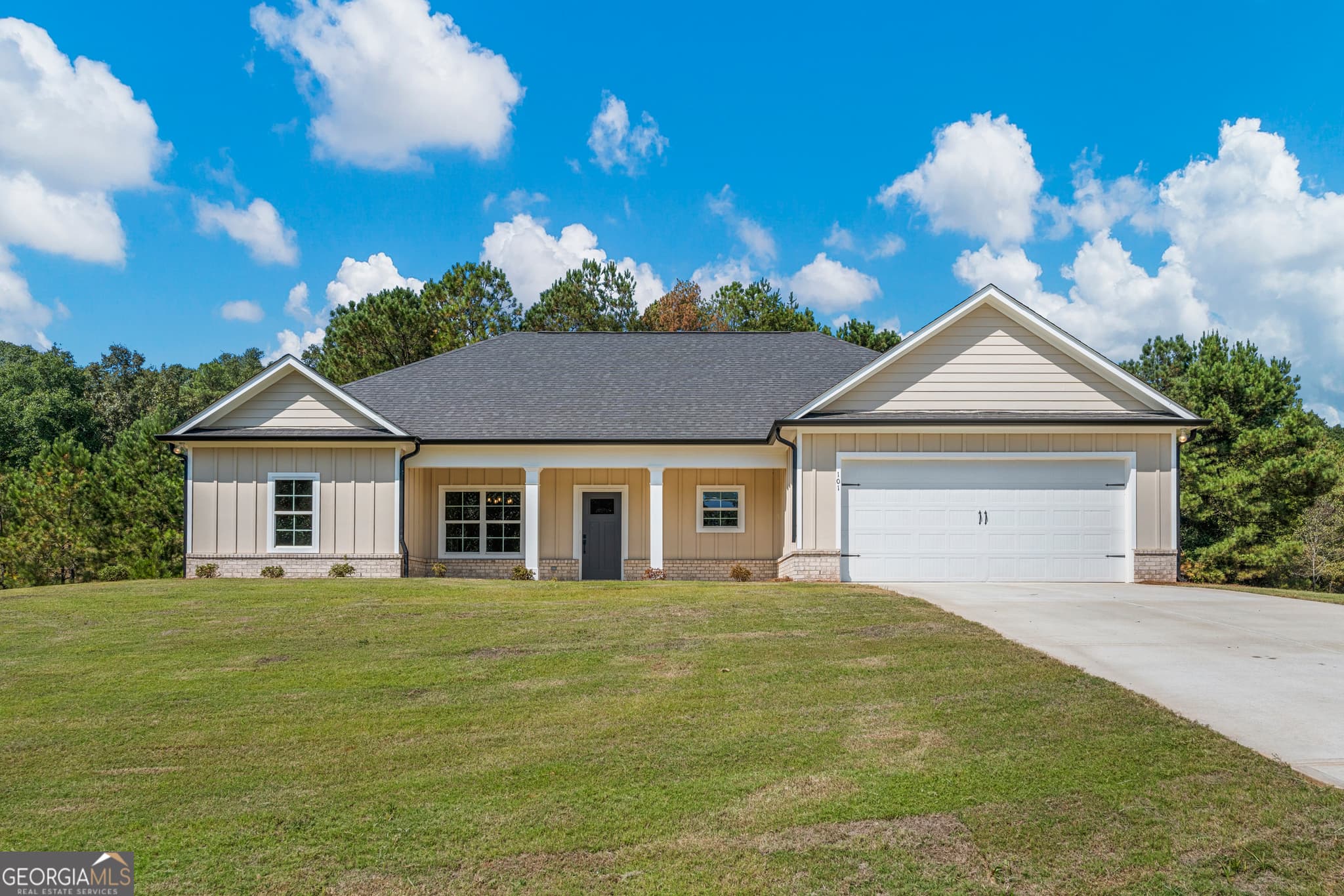 4 bedroom, 2 bathroom, 2,000 sq ft single family residence for sale at 107 Magnolia Lane, Cusseta, GA 31805 — photo 1 of 27