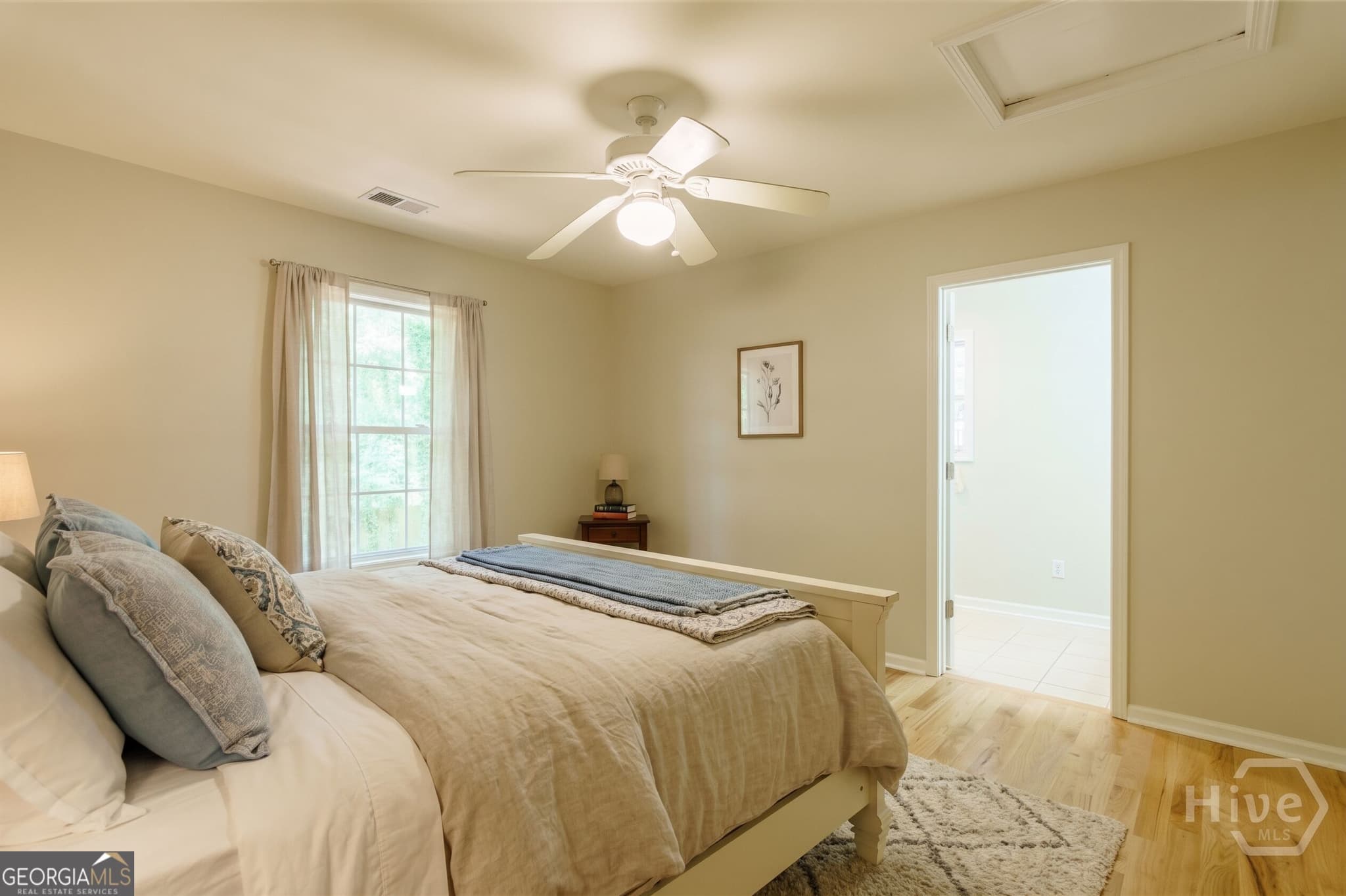 2 bedroom, 2 bathroom, 1,092 sq ft single family residence for sale at 2354 Airport Drive, Athens, GA 30605 — photo 6