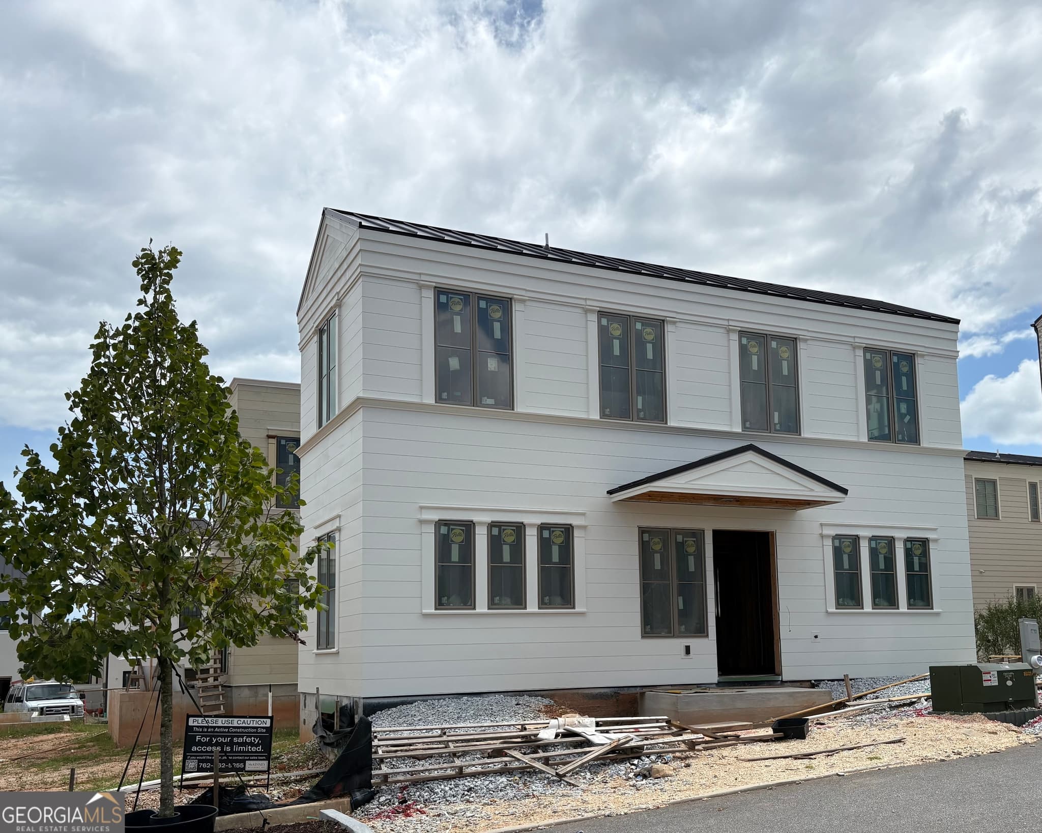 3 bedroom, 2 bathroom, 1,261 sq ft single family residence for sale at 400 Lamu Lane, Fayetteville, GA 30214 — photo 1 of 15