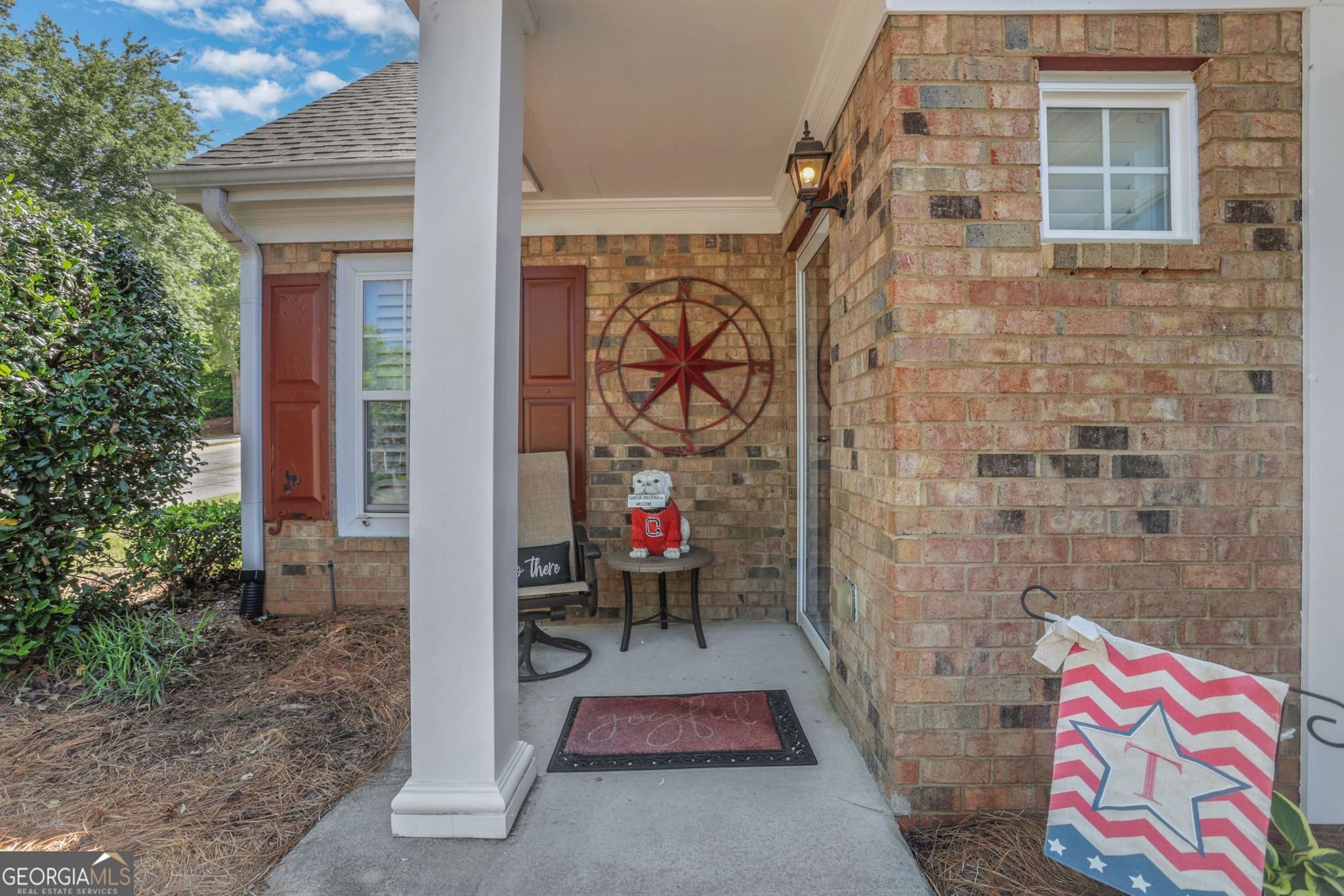 2 bedroom, 2 bathroom, 1,546 sq ft condominium sold at 6105 Malloway Court, Cumming, GA 30041