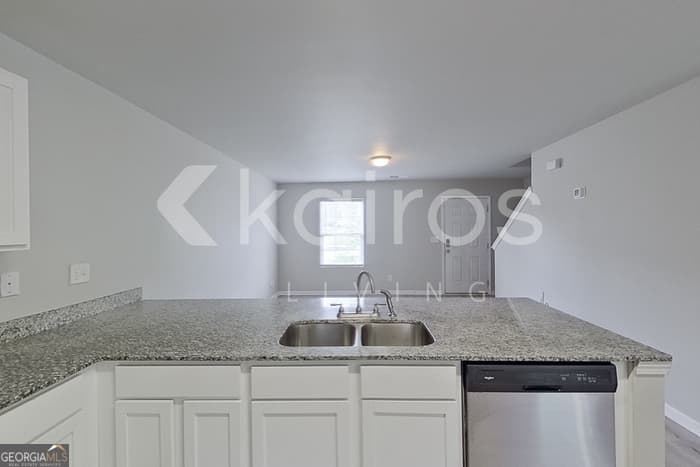 4 bedroom, 3 bathroom, 1,811 sq ft single family residence for rent at 207 Hawthorn Trail, Macon, GA 31210 for $2,025 a month — photo 9